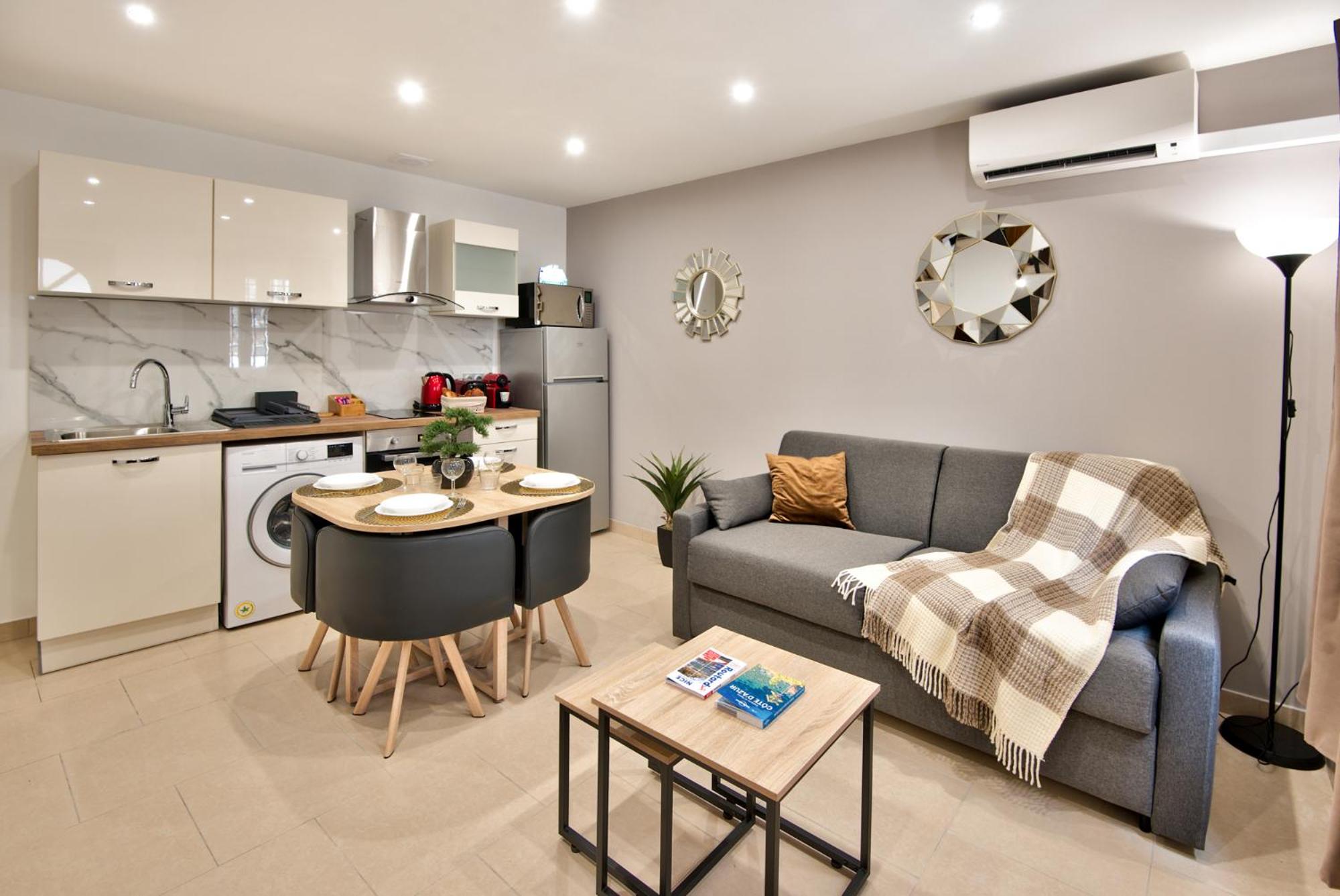 One-Bedroom Apartment