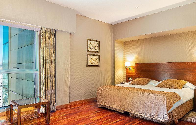 Habitación #18927460