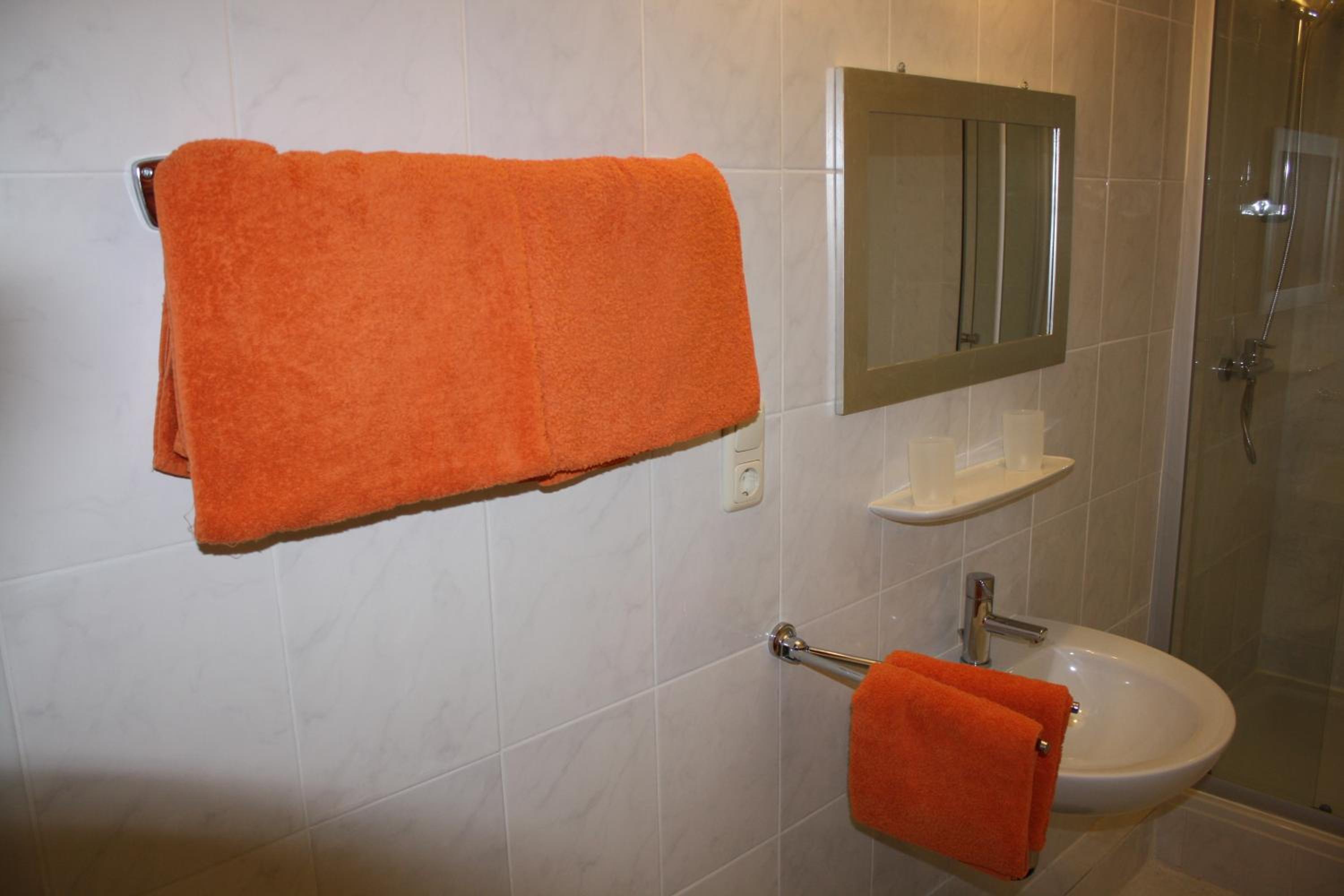 Double Room - Photo 2