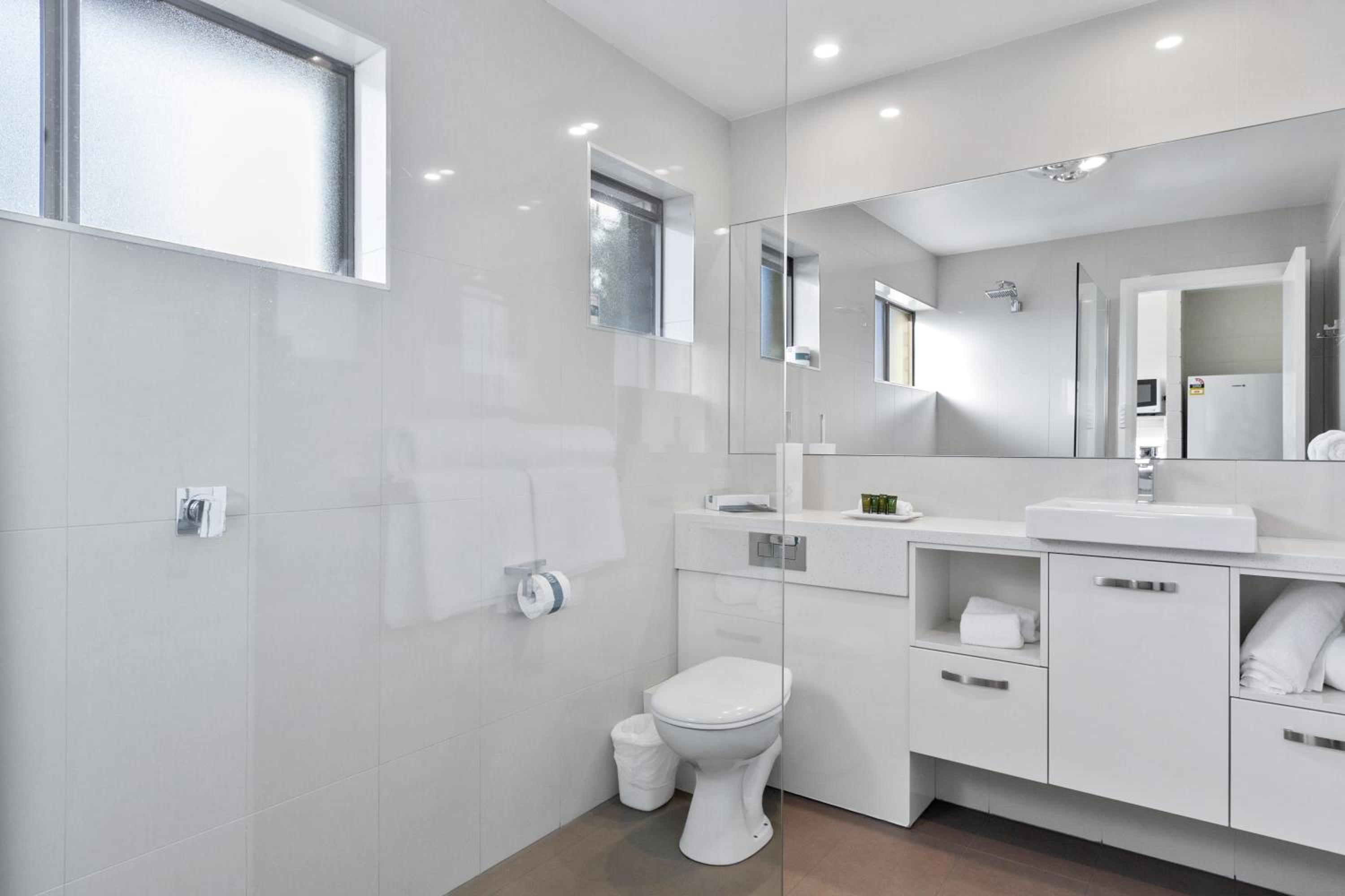 Two-Bedroom Apartment (2 Night Hot Rate) - Photo 5