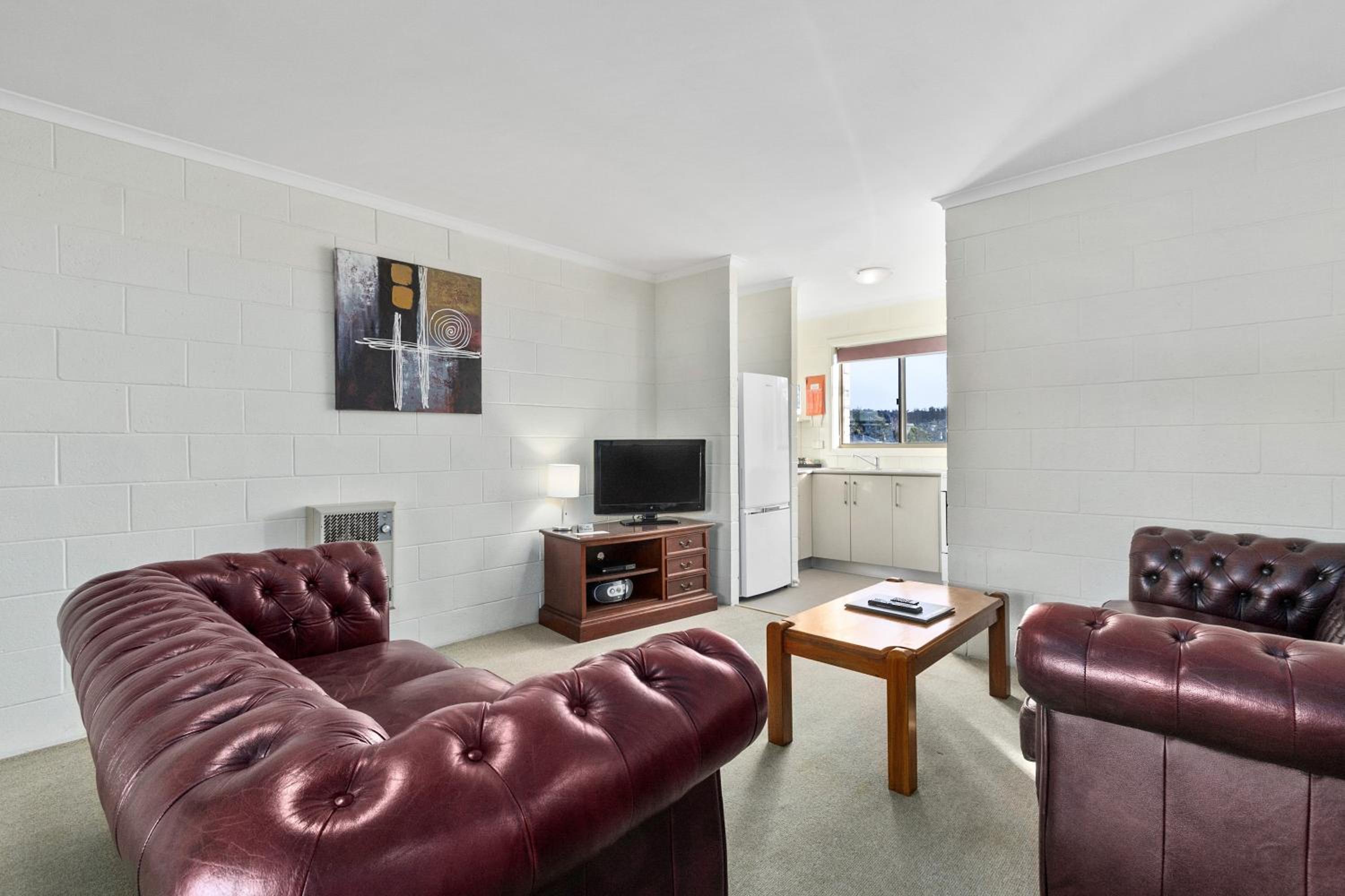 Two-Bedroom Apartment (2 Night Hot Rate) - Photo 1