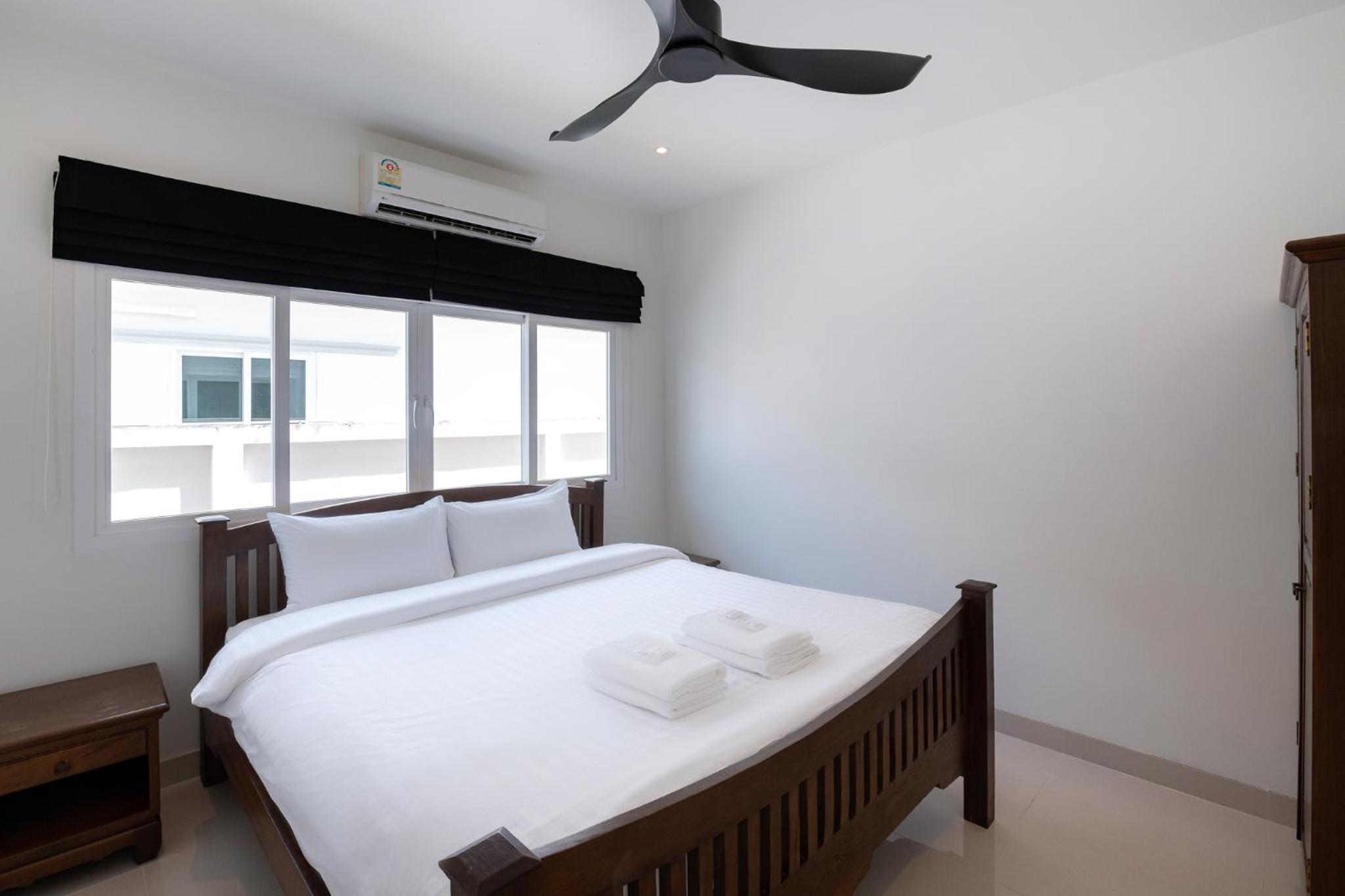 Four-Bedroom Villa with Private Pool photo 3