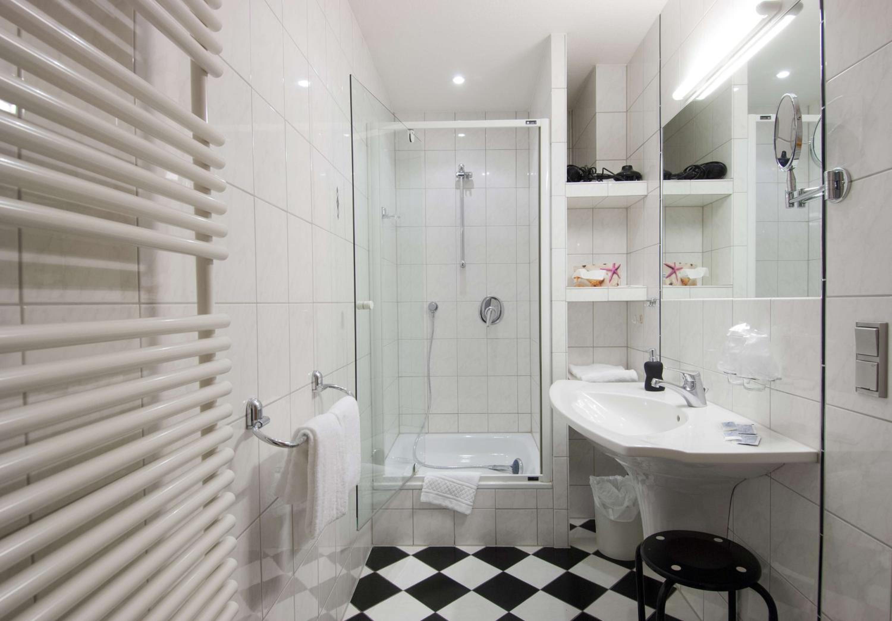 Double Room - Photo 2