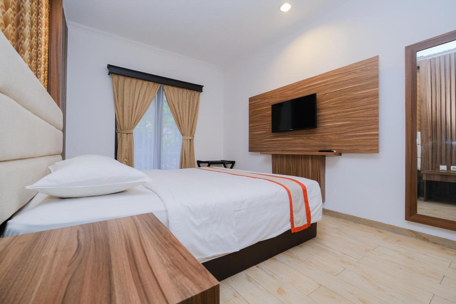 Superior King Room photo 2