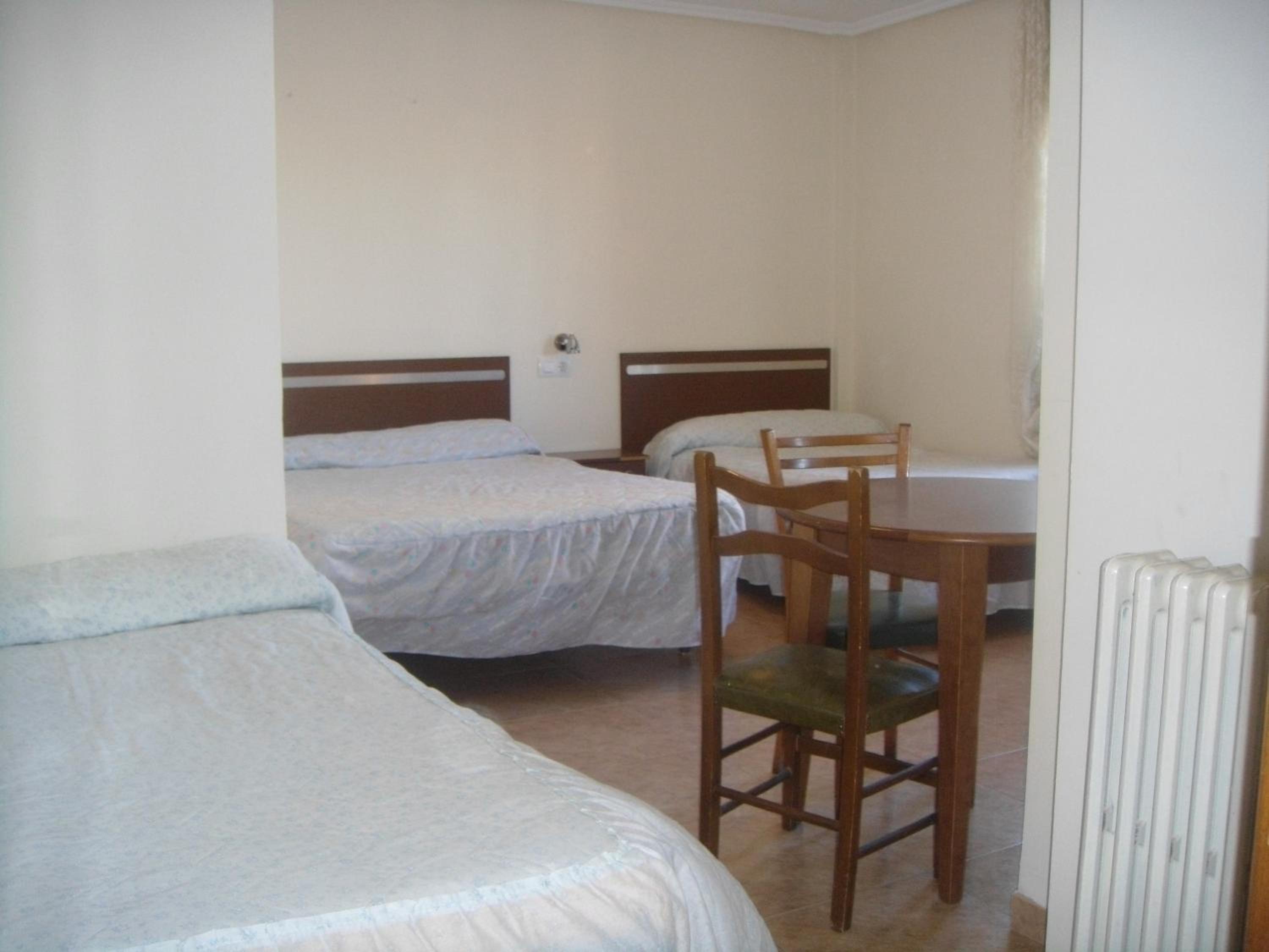 Quadruple Room - Photo 1