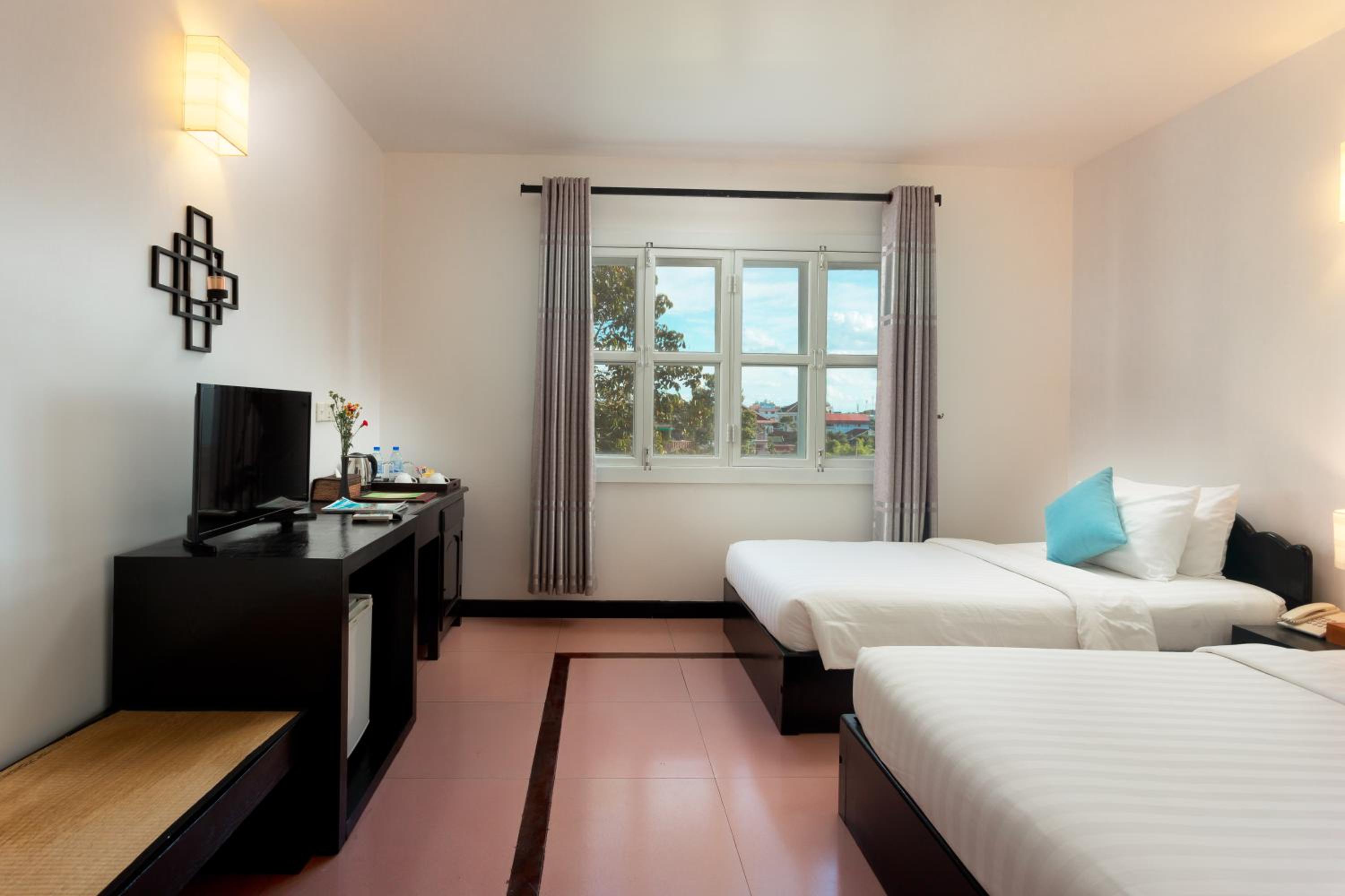 Deluxe Twin Room - Photo 1