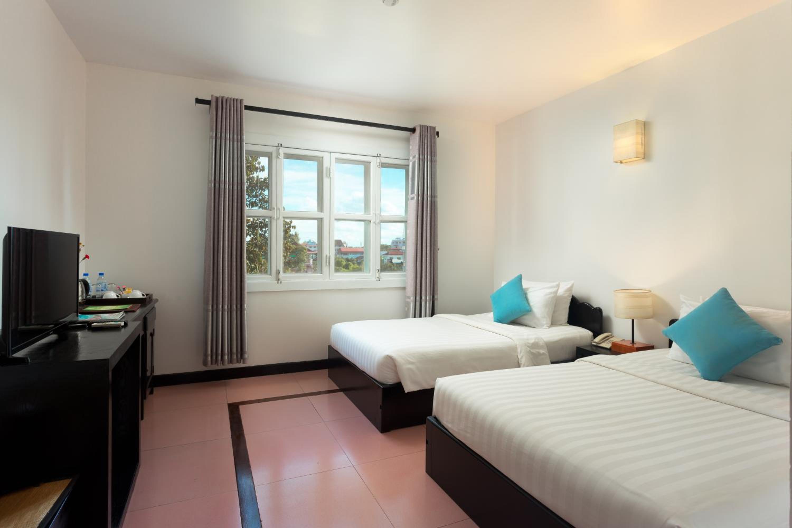 Deluxe Twin Room - Photo 6