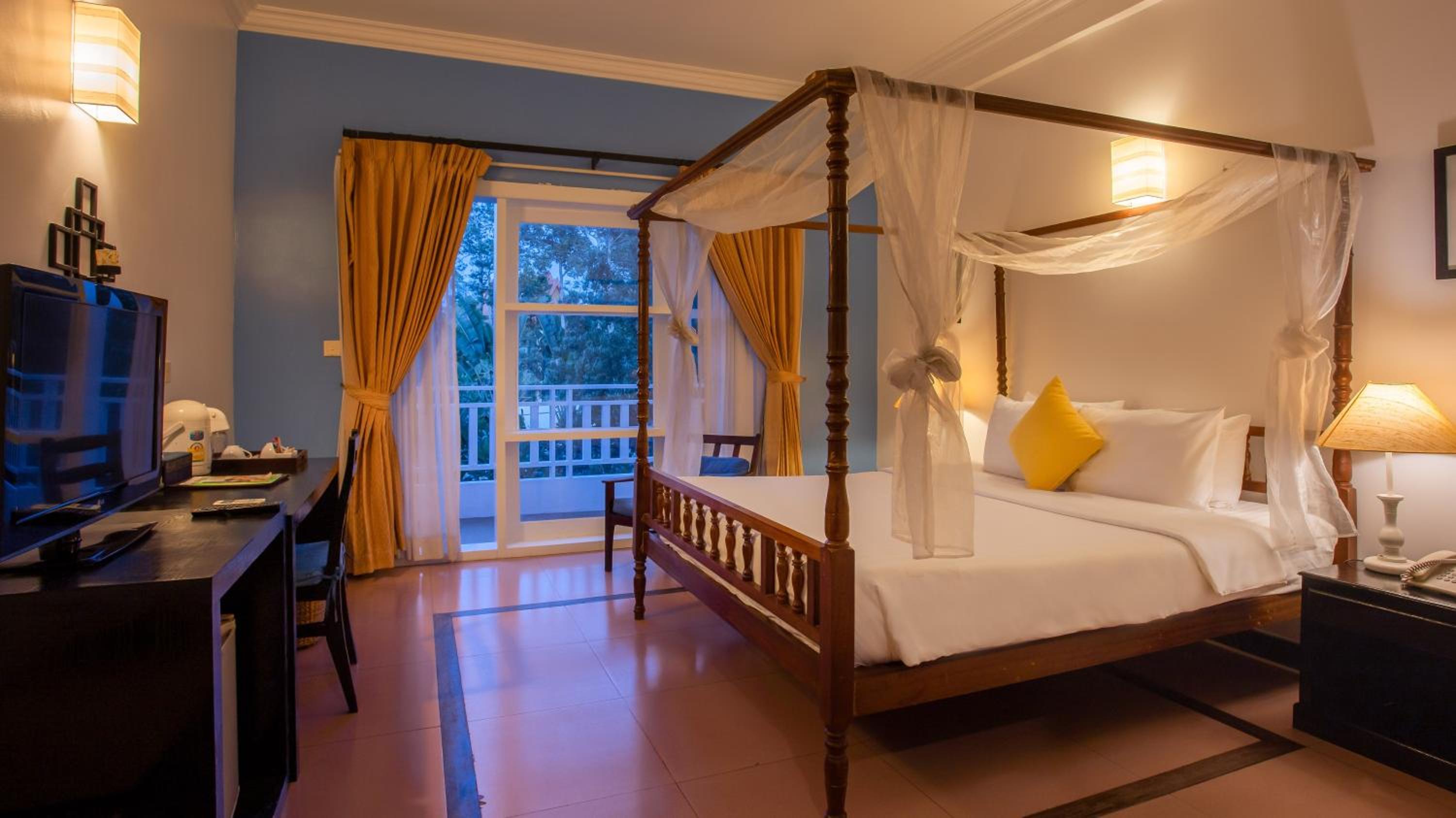 Premier Deluxe Double with Balcony photo 1