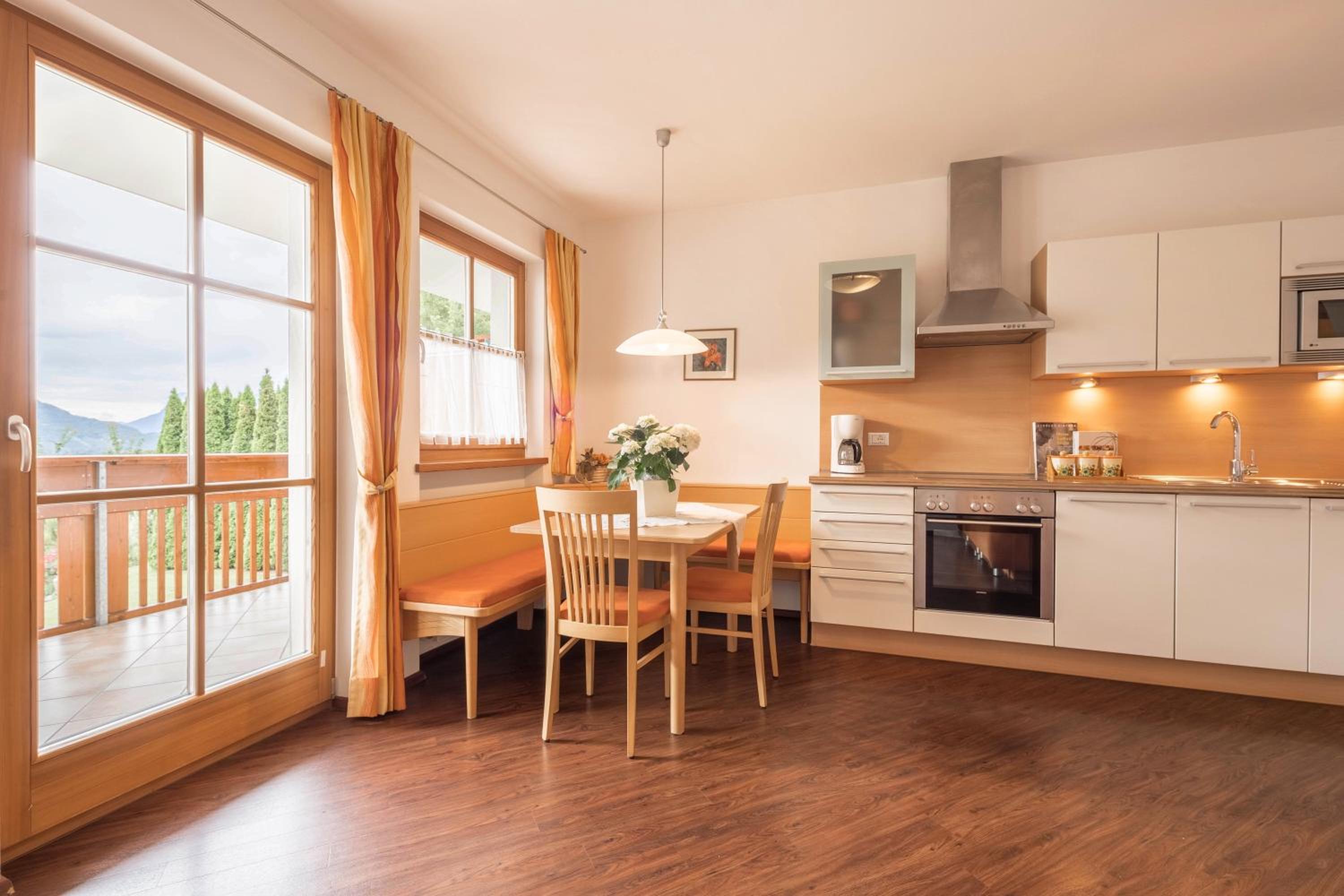 Superior One-Bedroom Apartment with Balcony photo 3