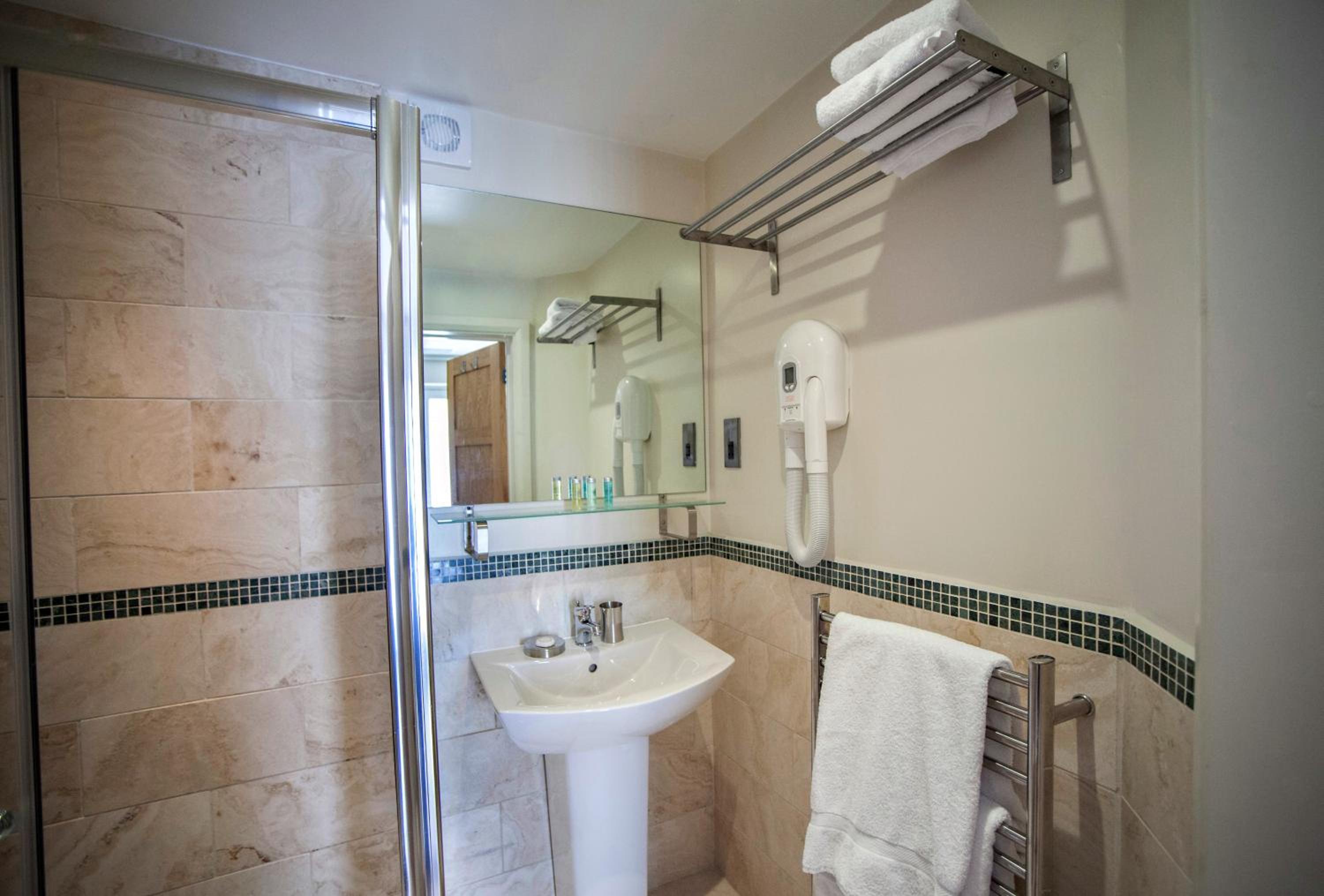 Deluxe Double or Twin Room photo 3