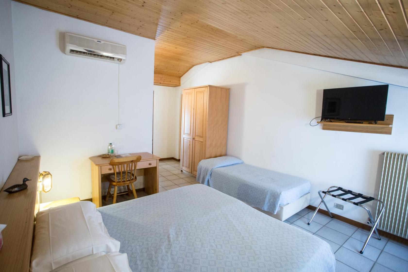 Triple Room photo 3