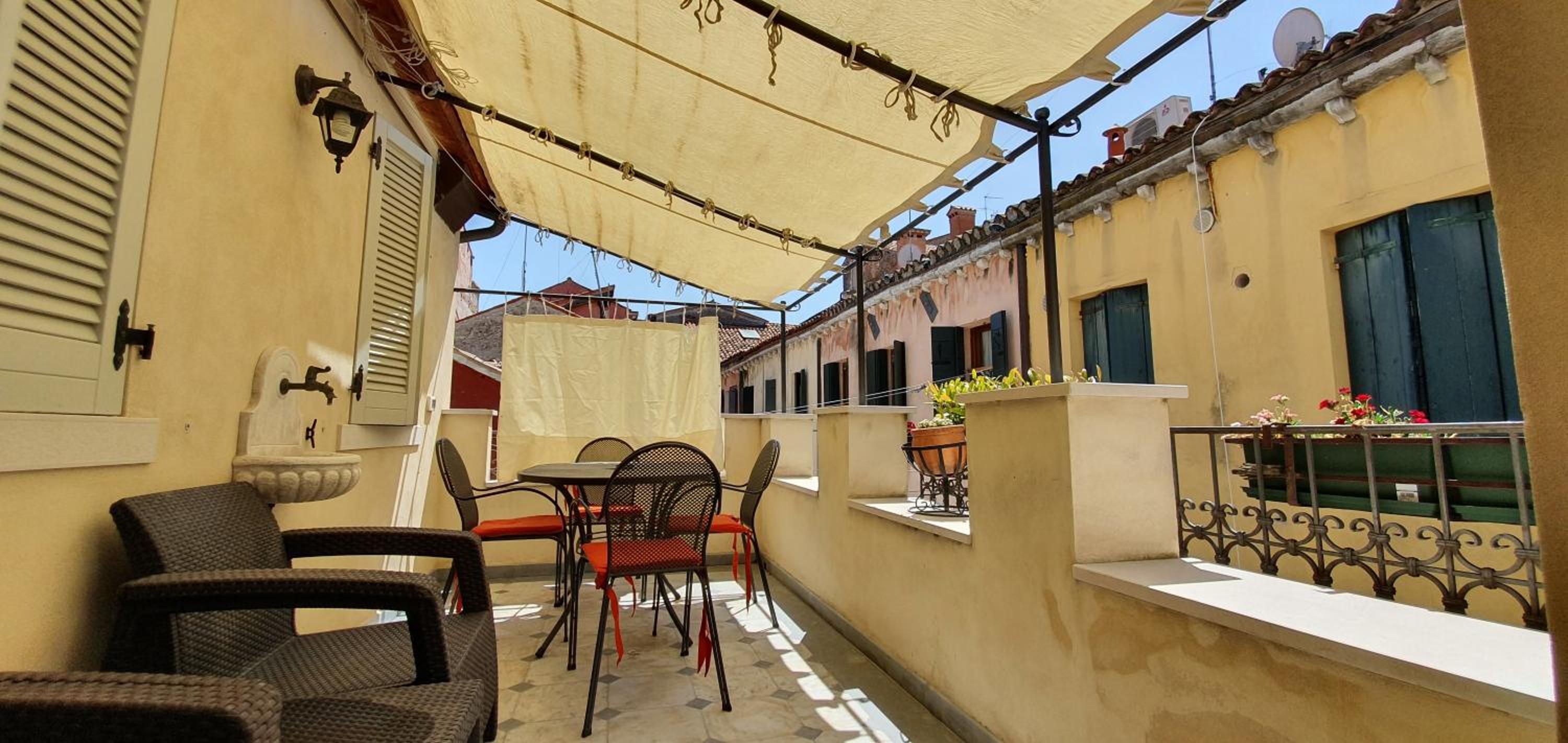 Apartment with Terrace photo 3