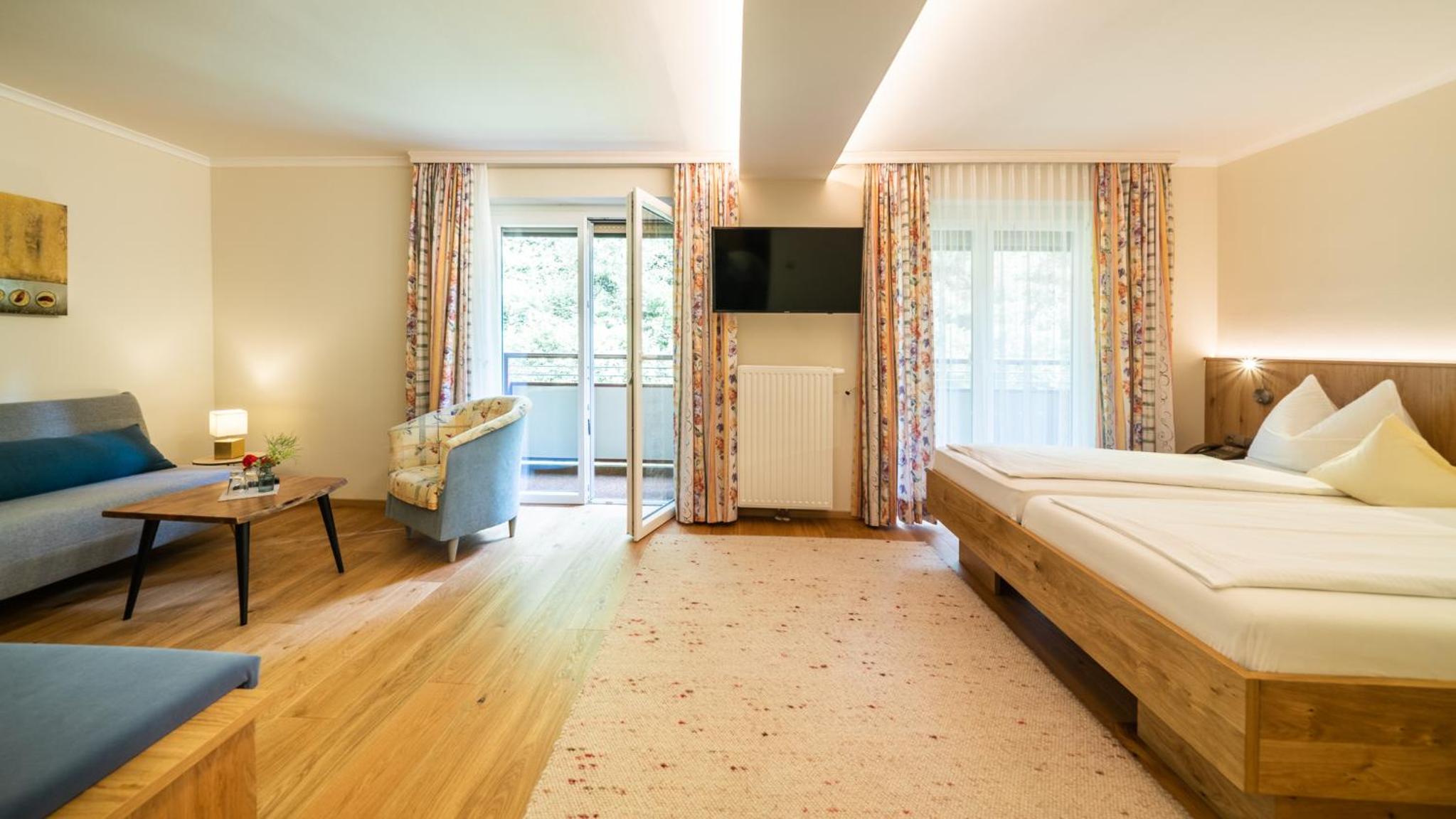 Standard Double Room - Photo 4
