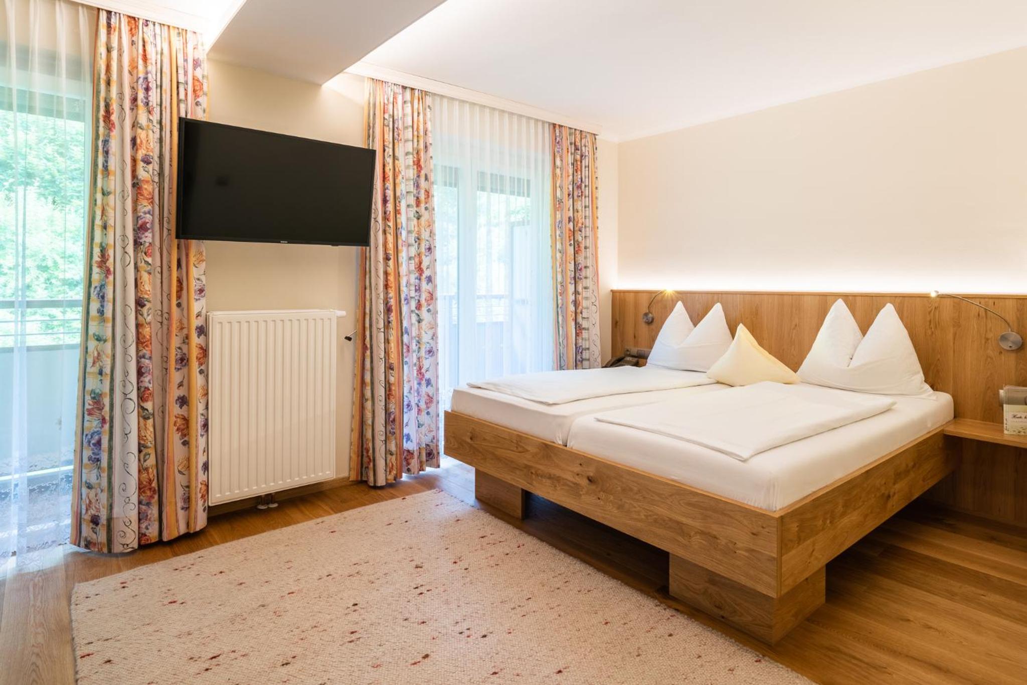 Standard Double Room - Photo 1