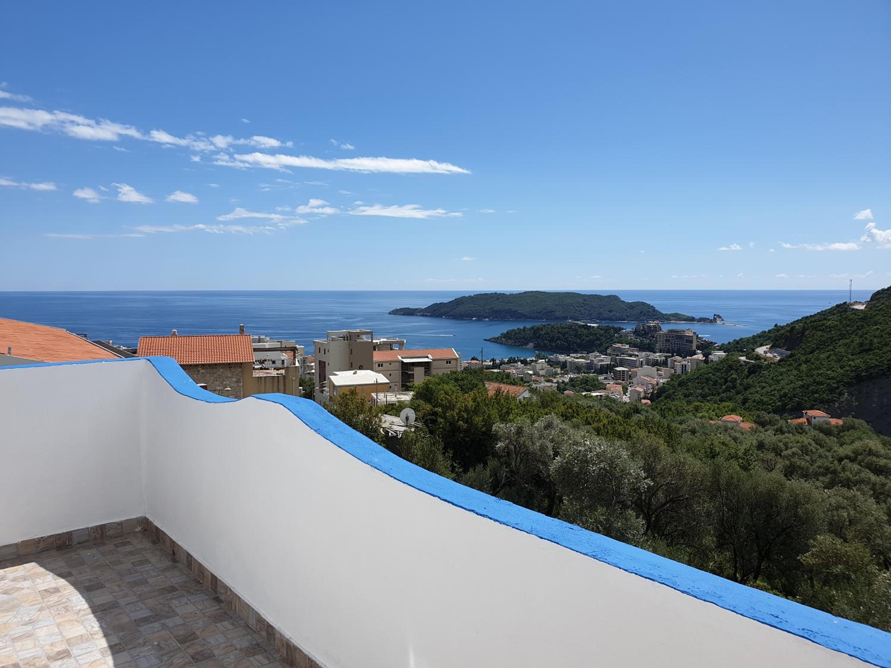 Apartment with Sea View