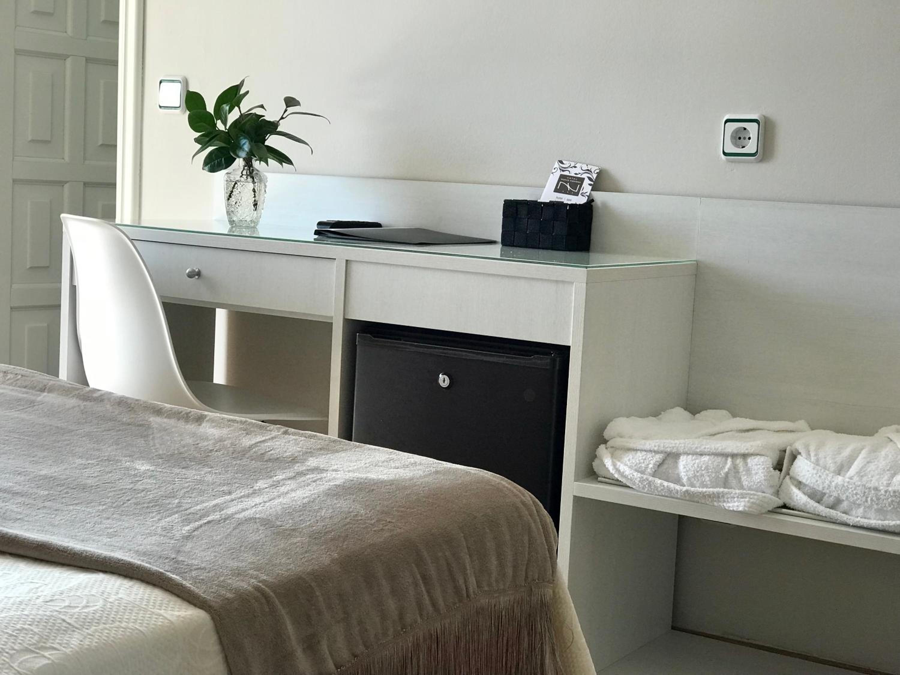 Superior Double Room - Photo 2