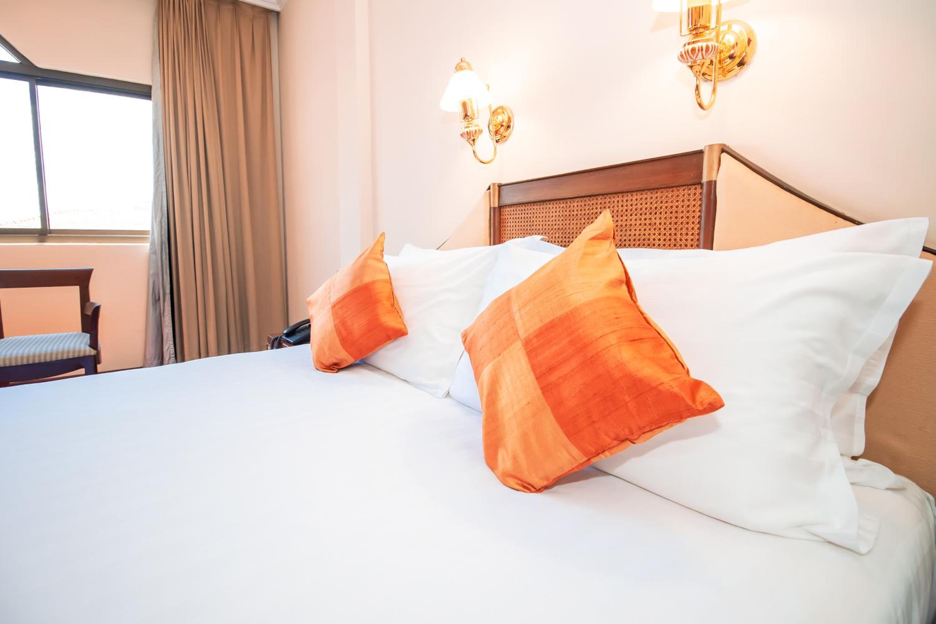 Standard Double Room - Photo 6
