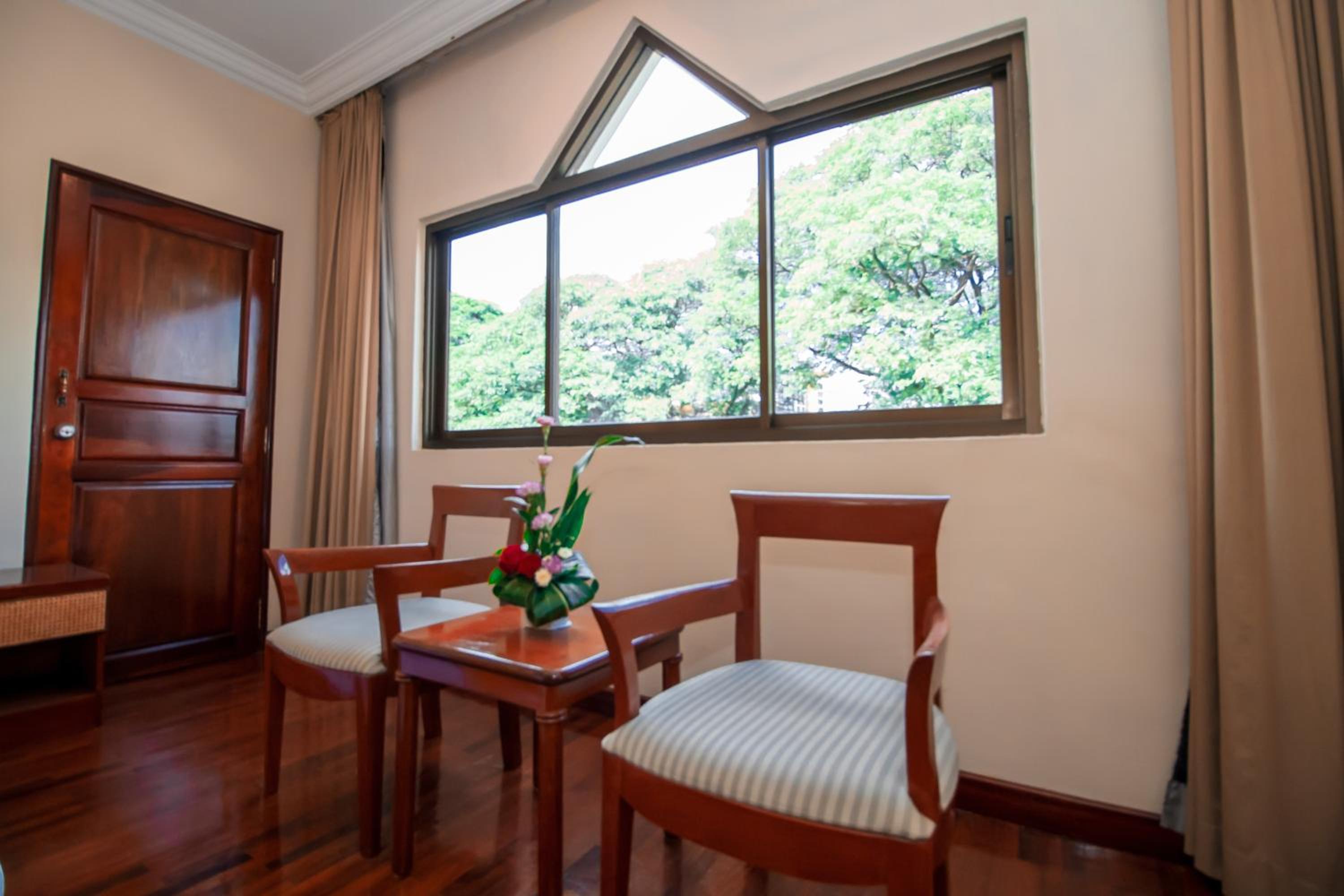 Standard Double Room - Photo 7