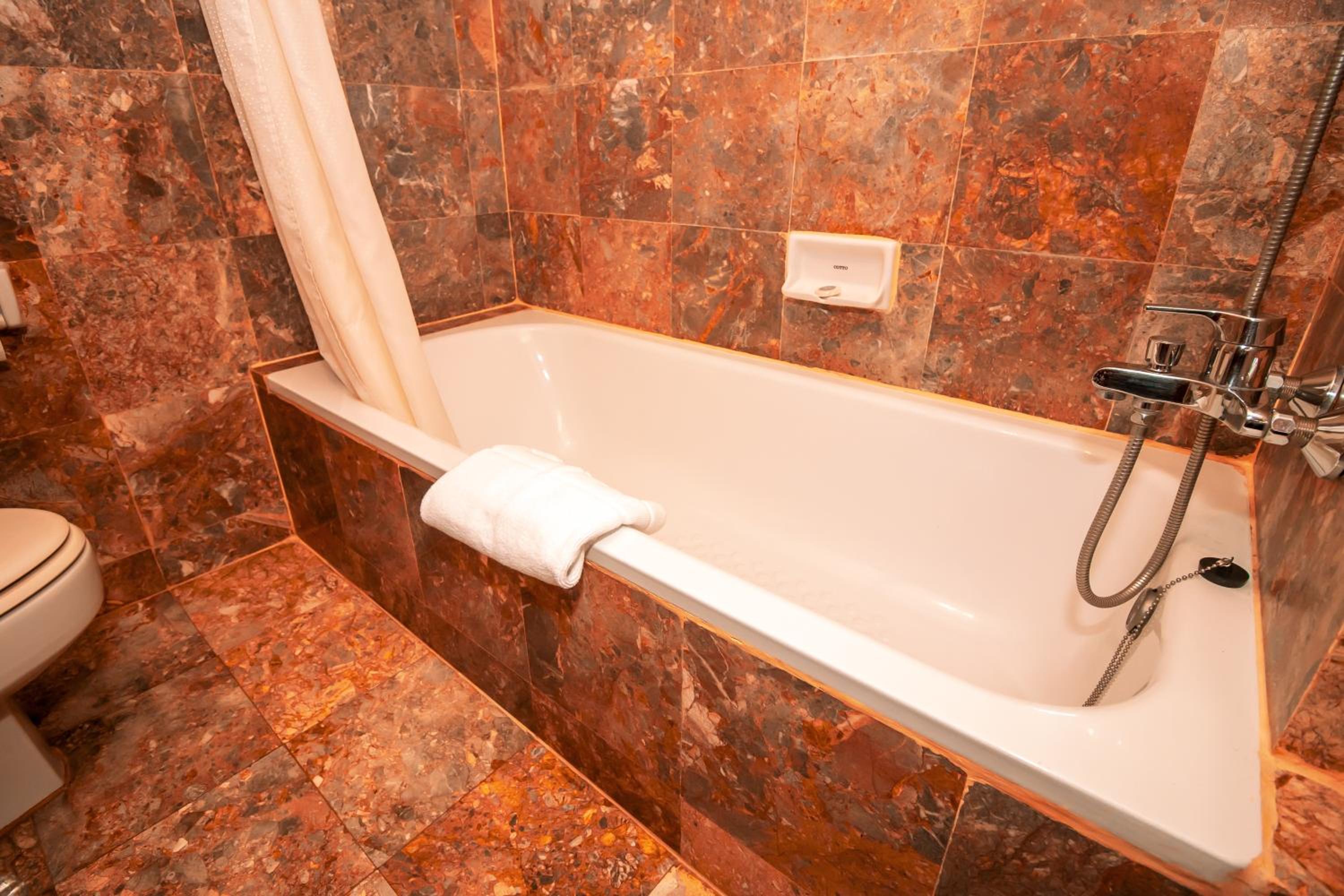 Junior Suite - Photo 5