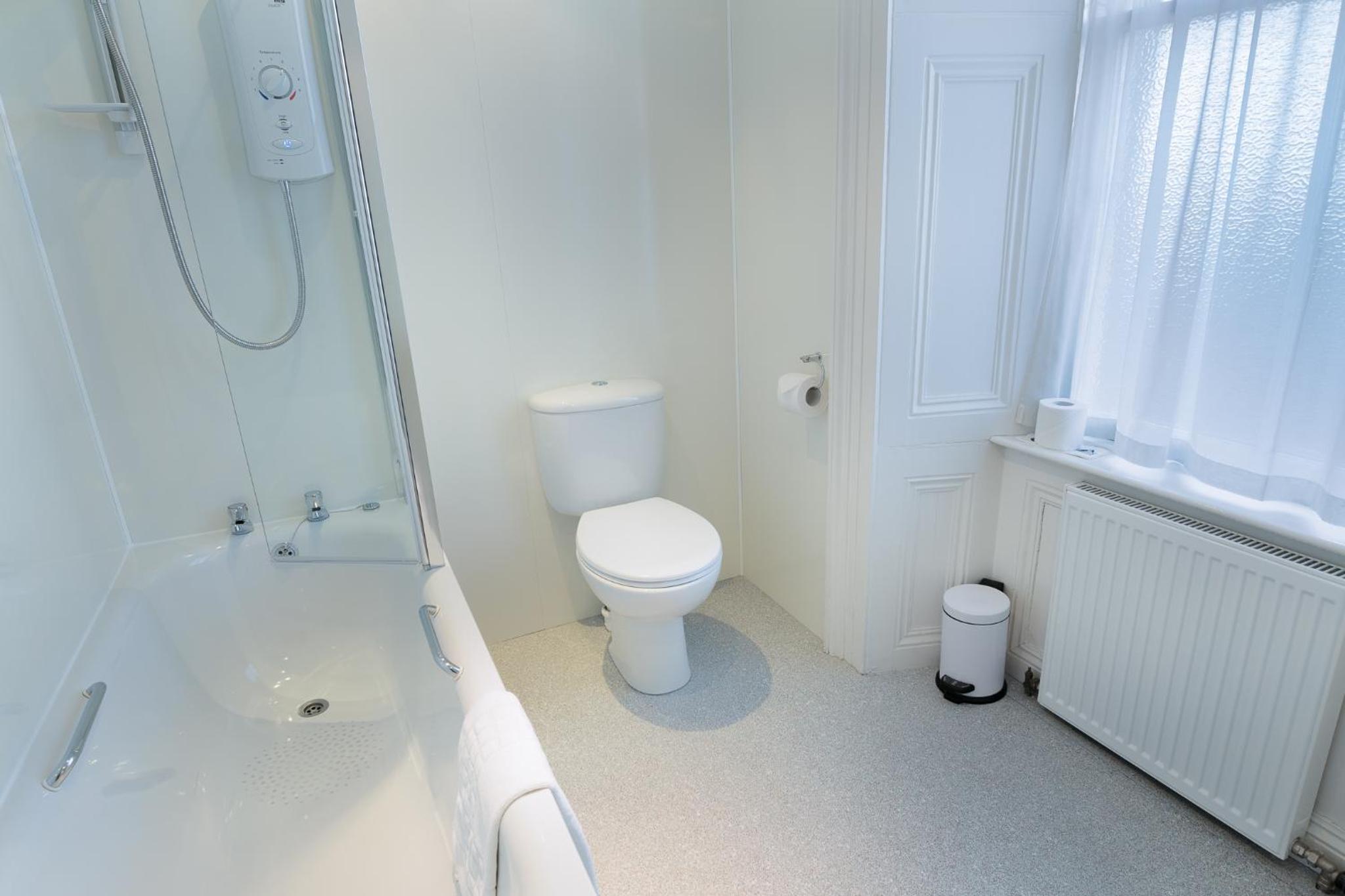 Single Room photo 2