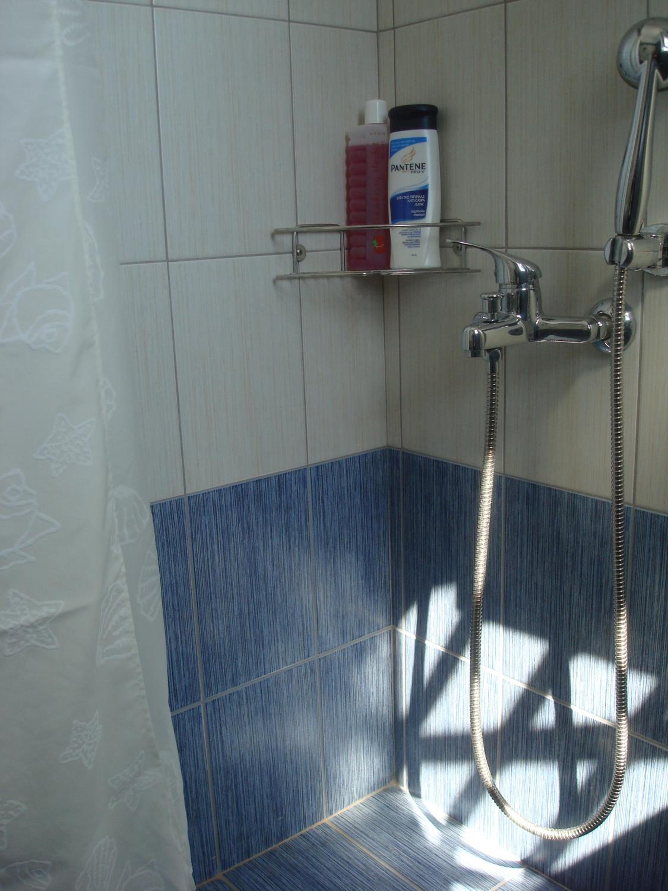 Room with Sea View (2 Adults) - Photo 5