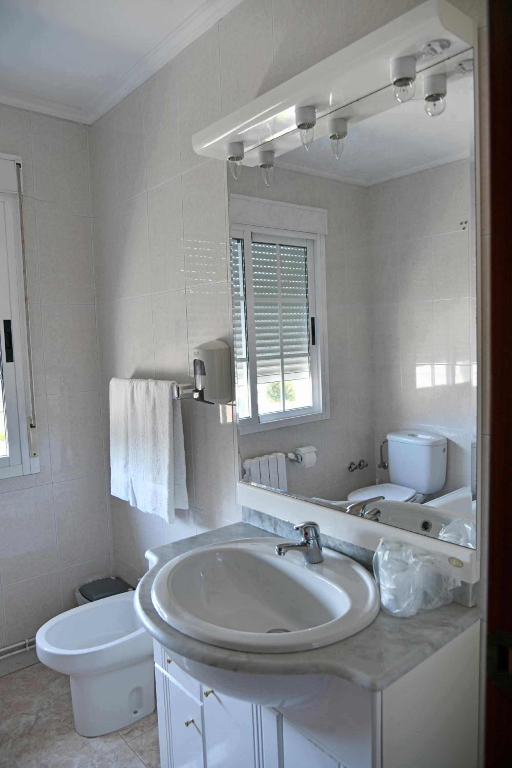 Double or Twin Room photo 2