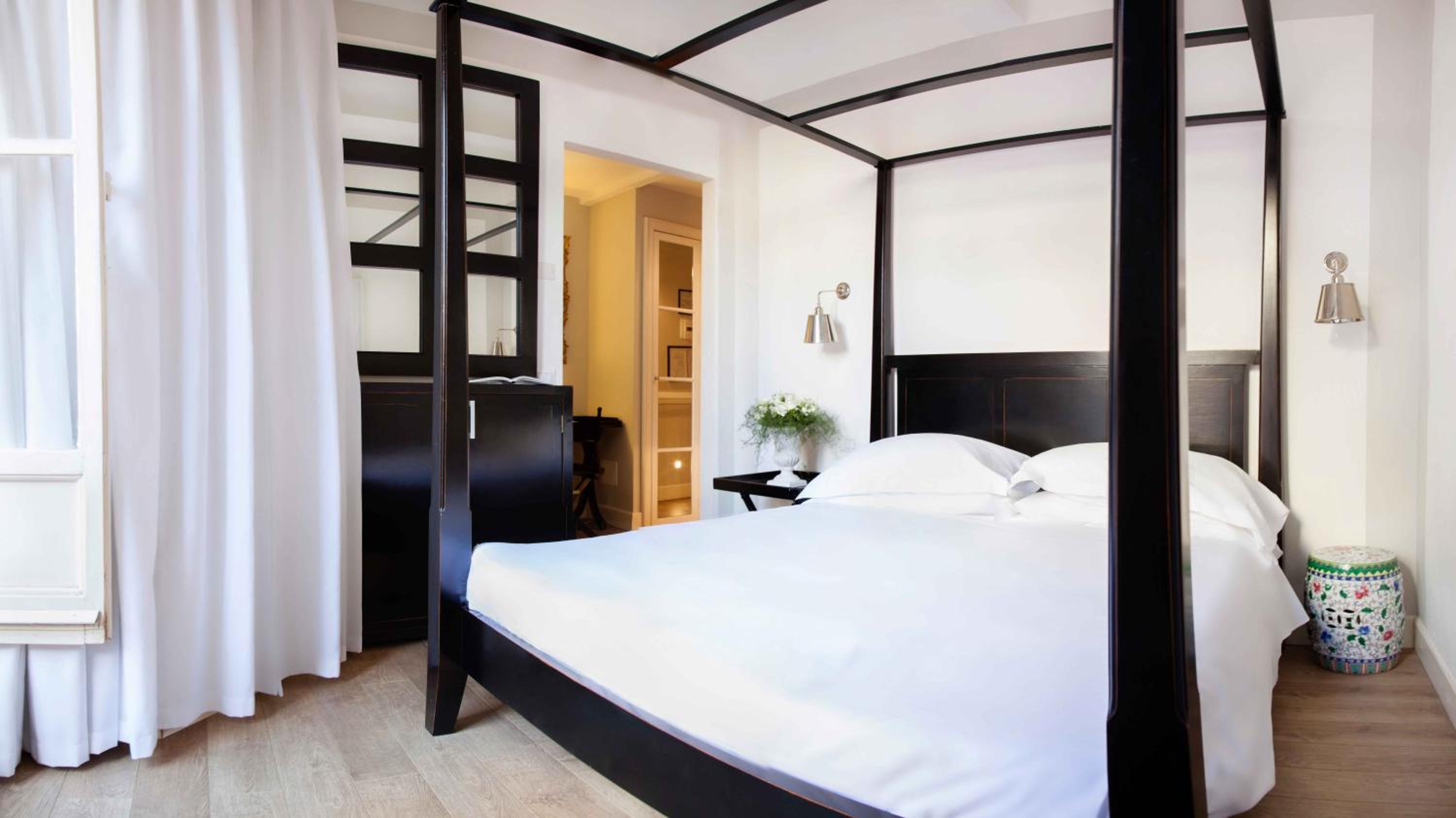 Superior Double Room with One Double Bed and 2 Adults Occupancy (Non Smoking) photo 3