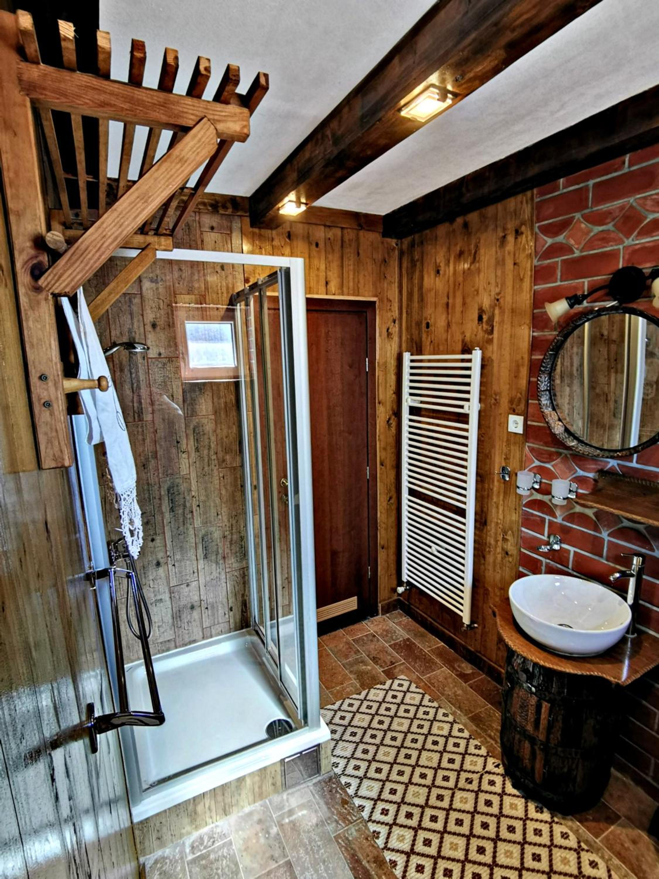 Three-Bedroom Apartment - Photo 9