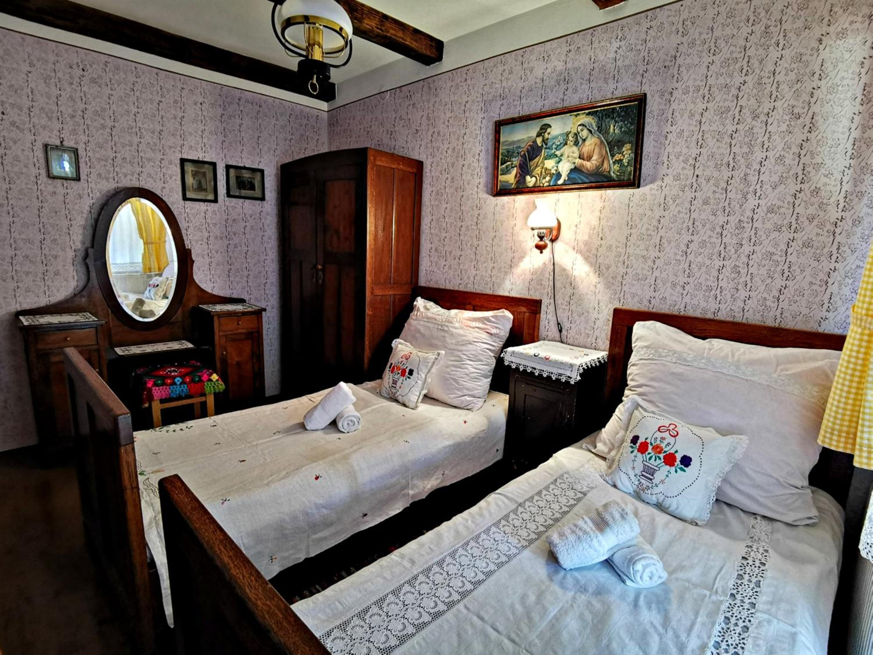 Three-Bedroom Apartment - Photo 16