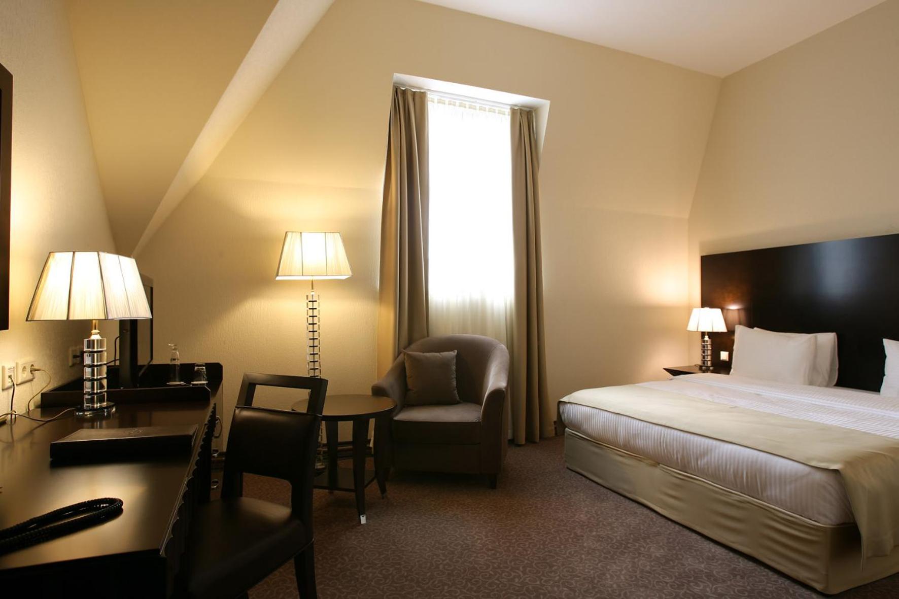 Double Room - Photo 2