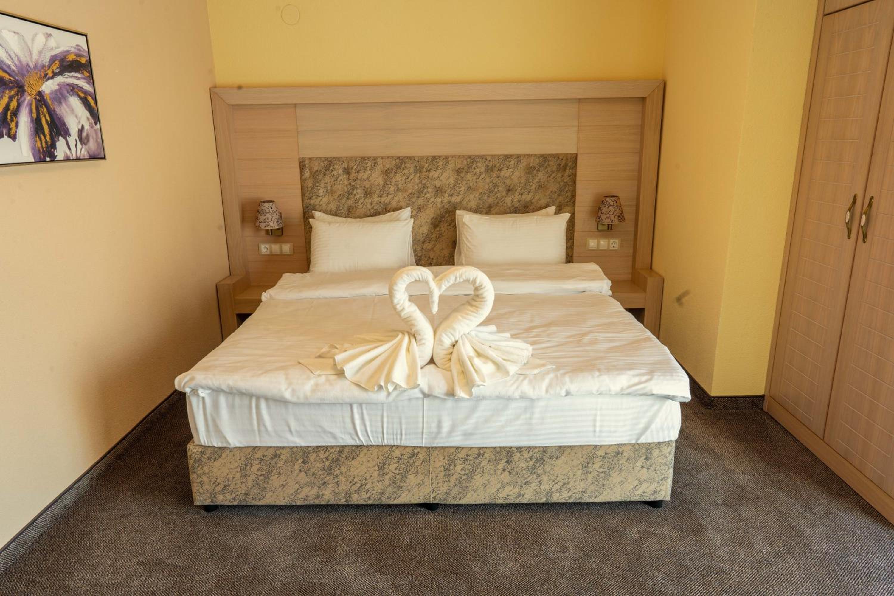 Double or Twin Room with Balcony photo 1