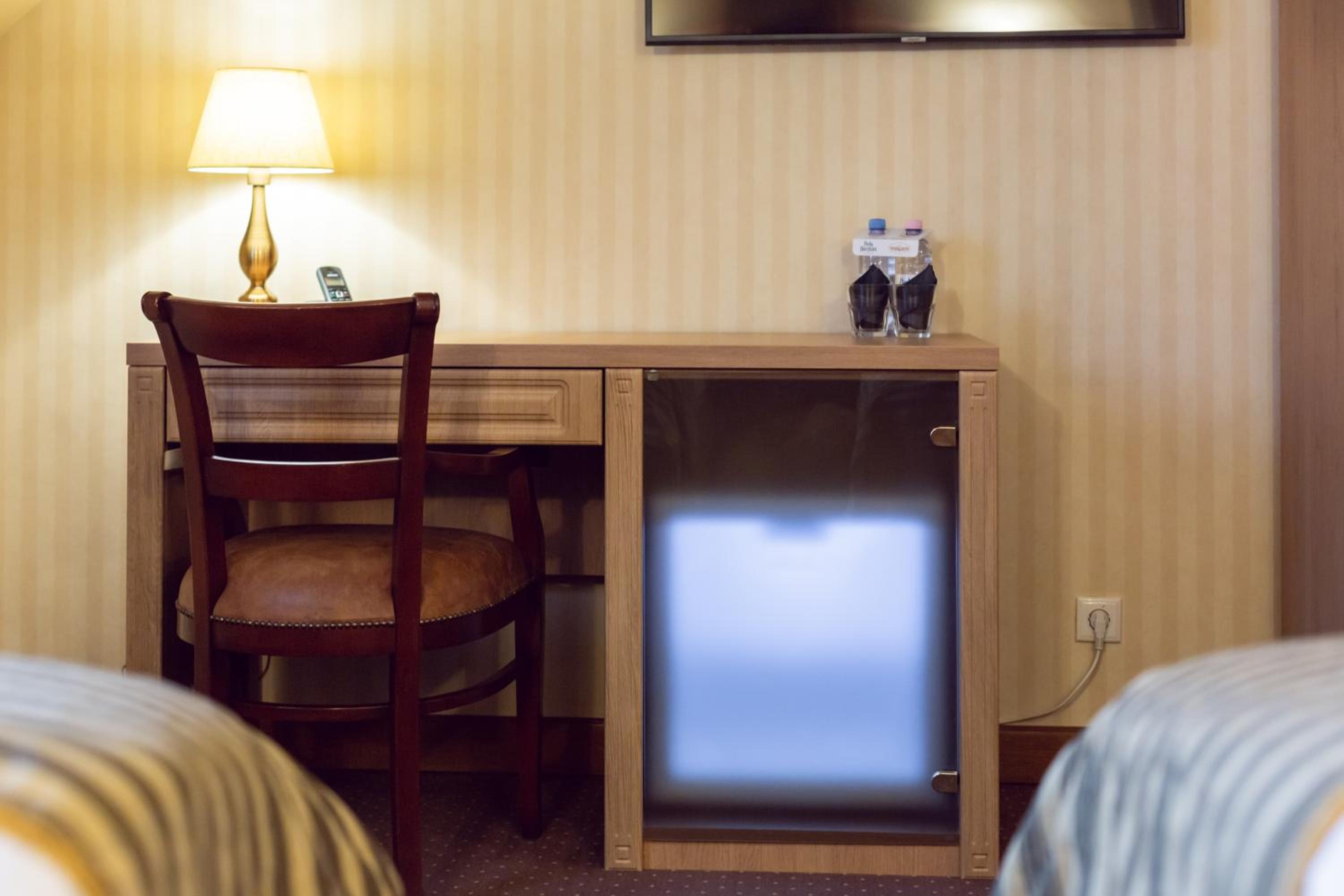 Twin Room - Photo 2