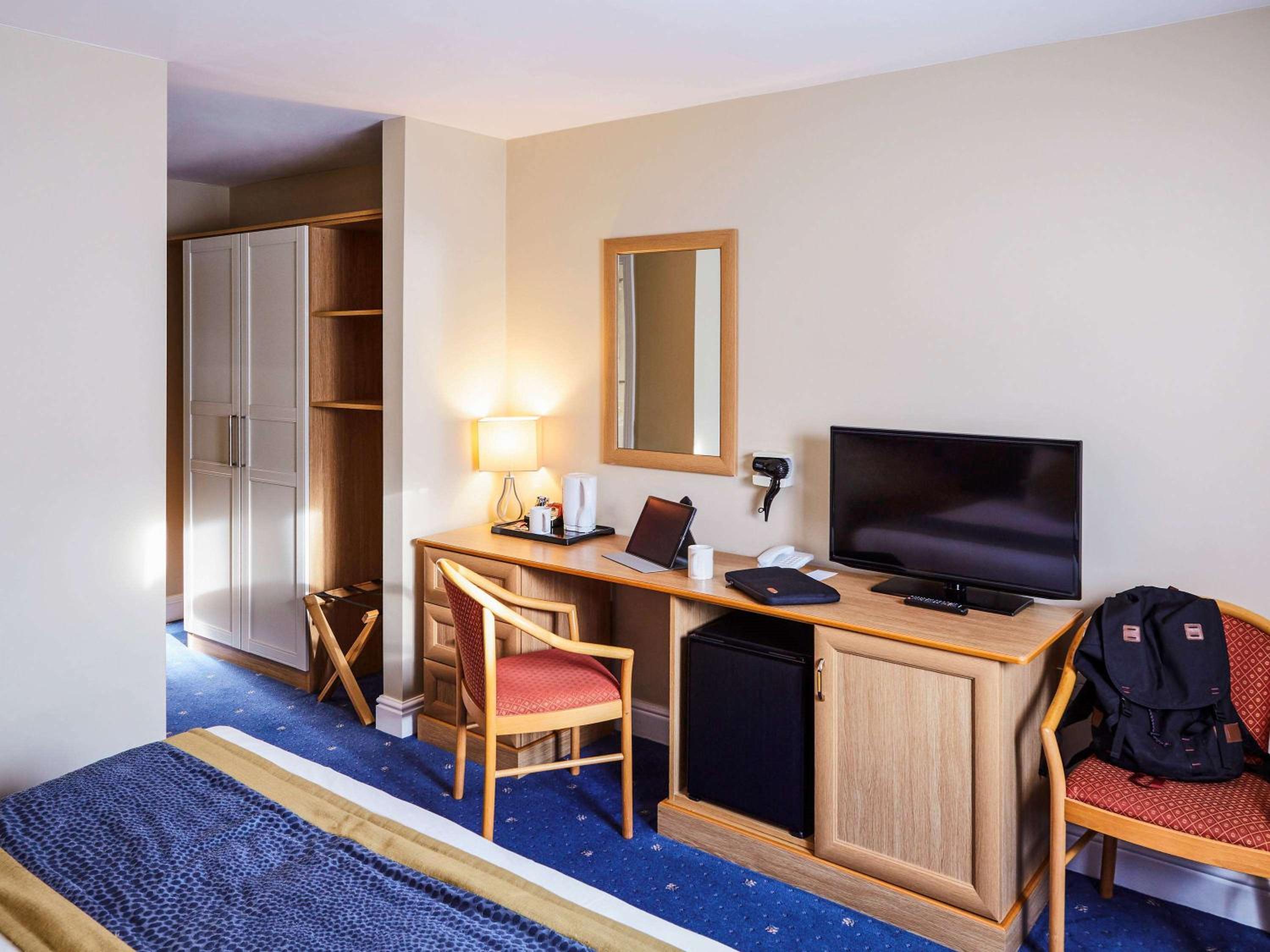 Standard Double Room - Photo 11