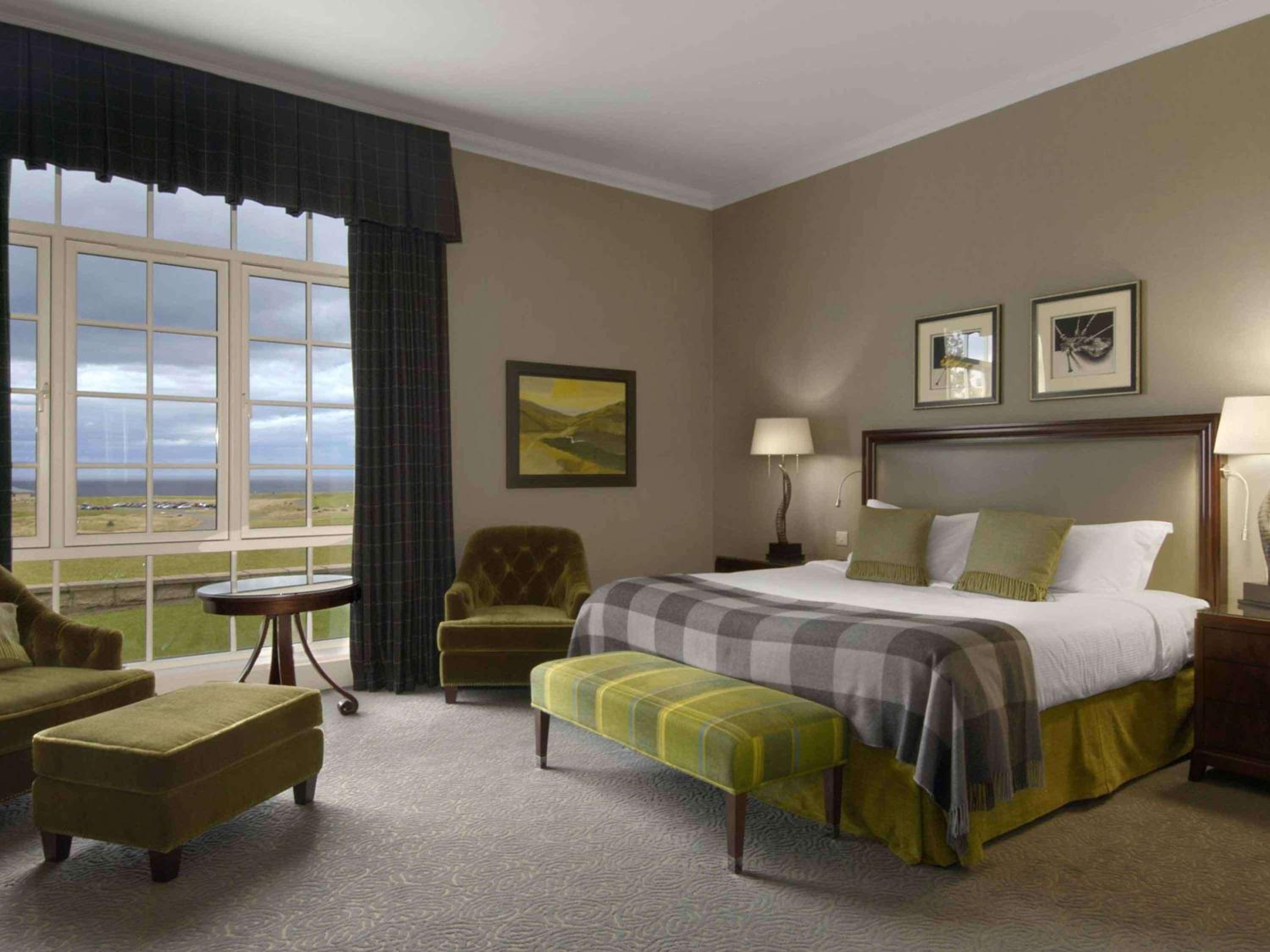 Deluxe Suite (Non Smoking) photo 1