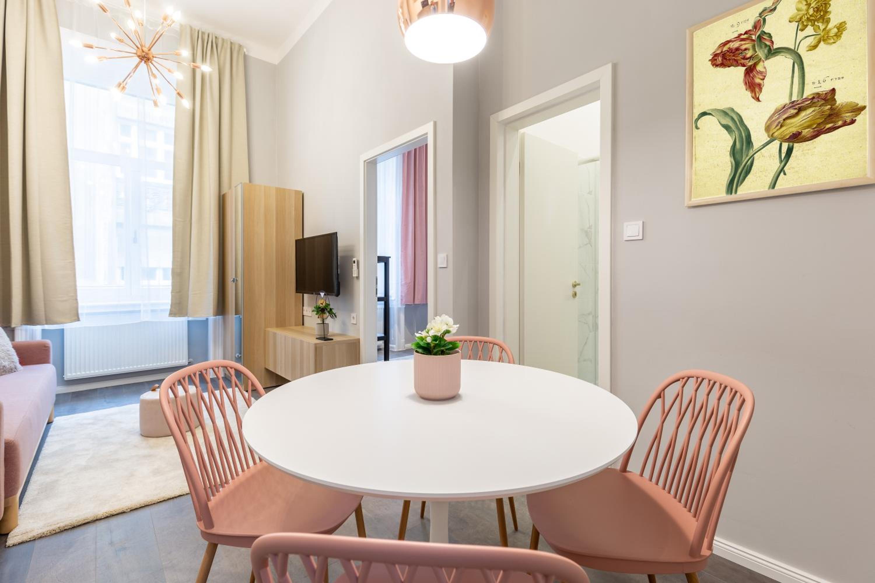 Apartment - Photo 4