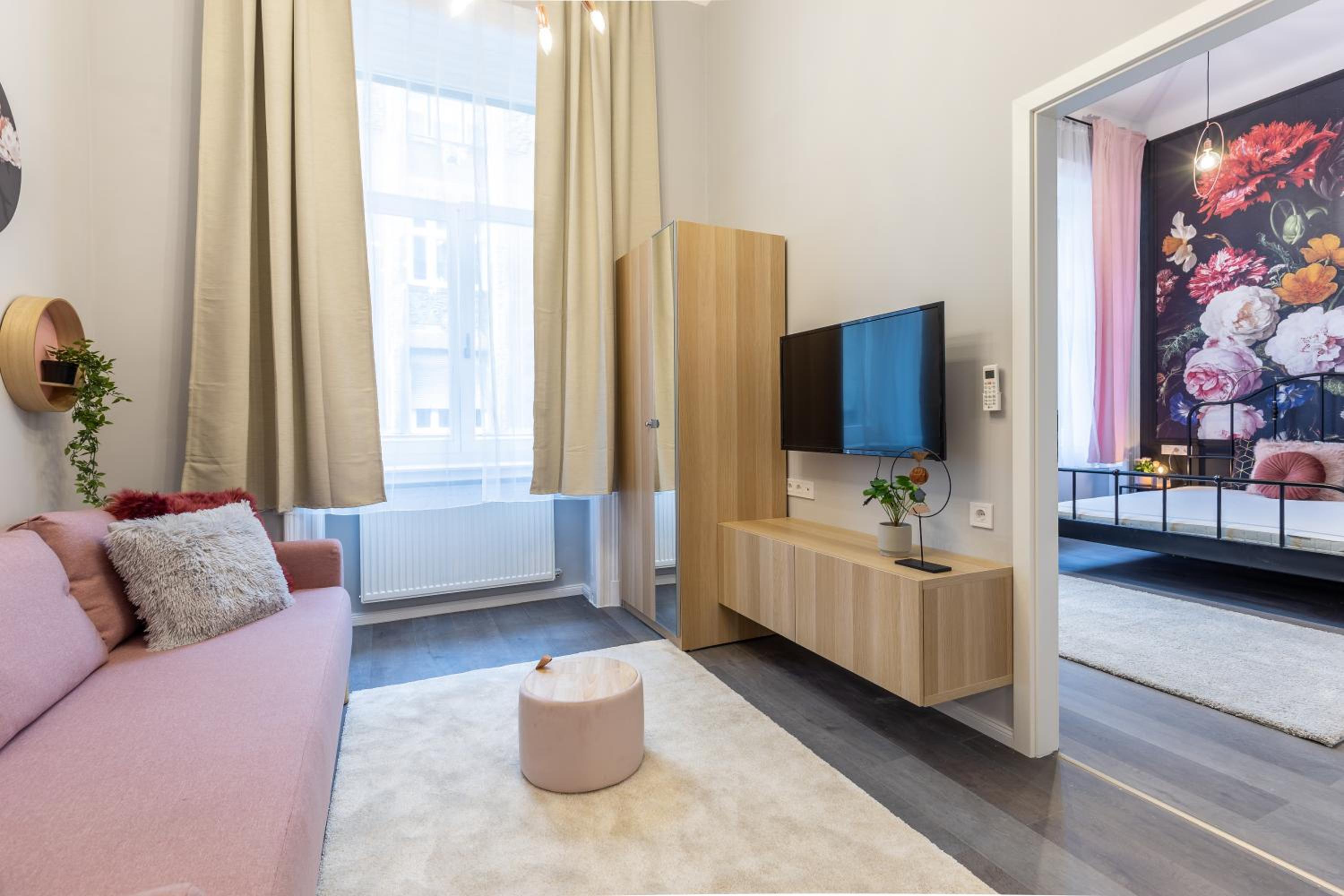 Apartment - Photo 1