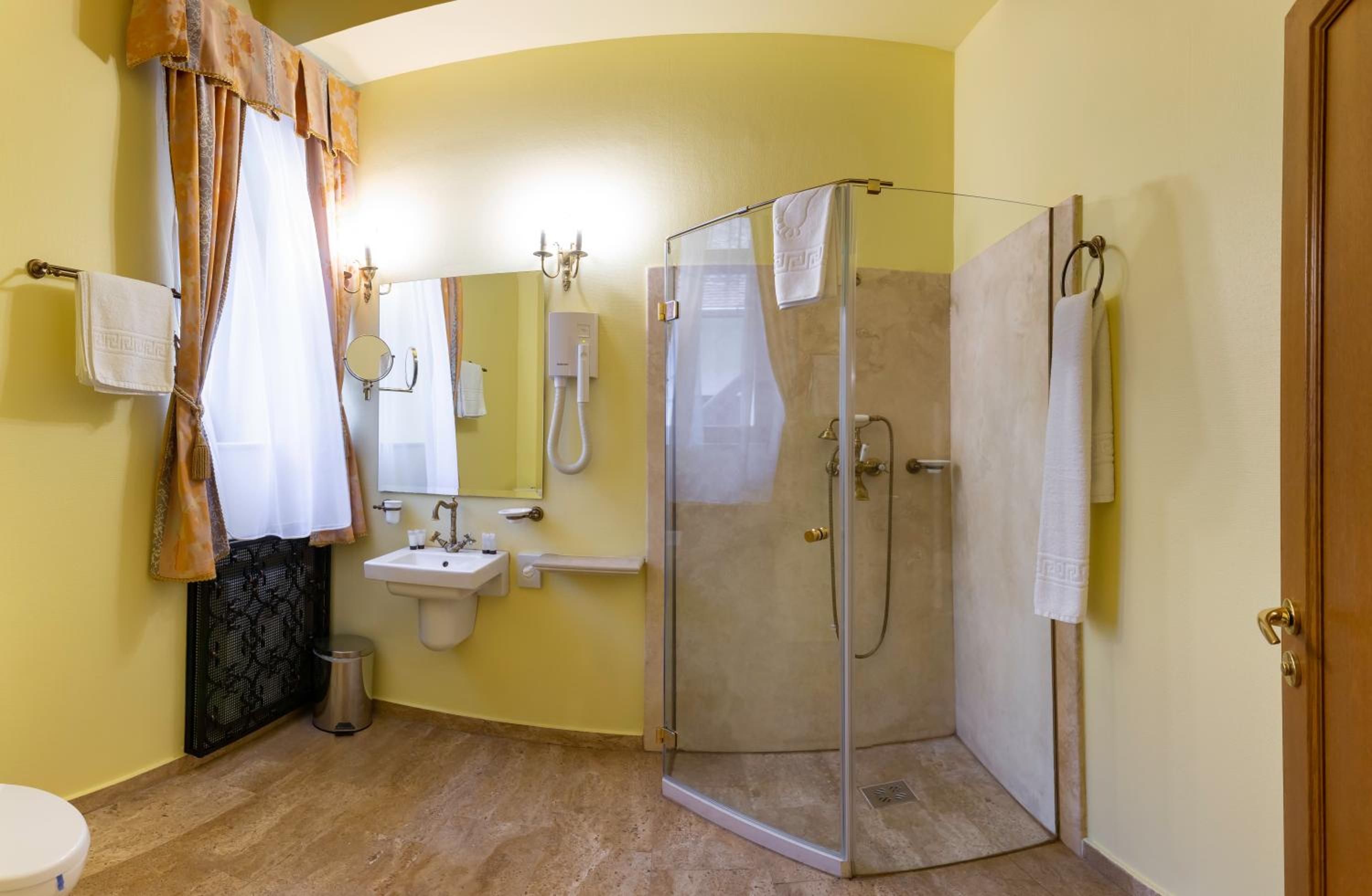 Deluxe Double Room - Photo 5