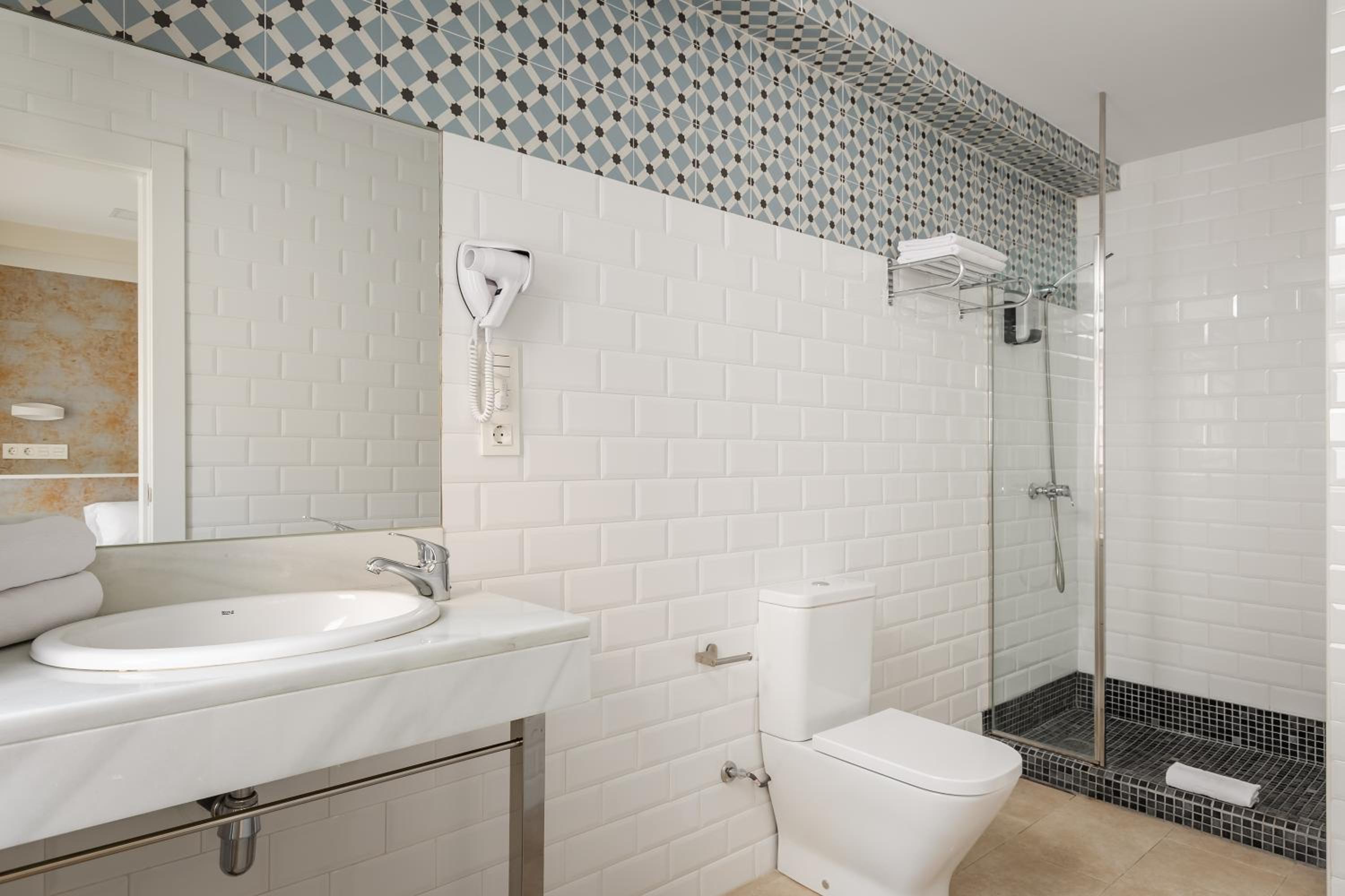 Triple Room - Photo 10