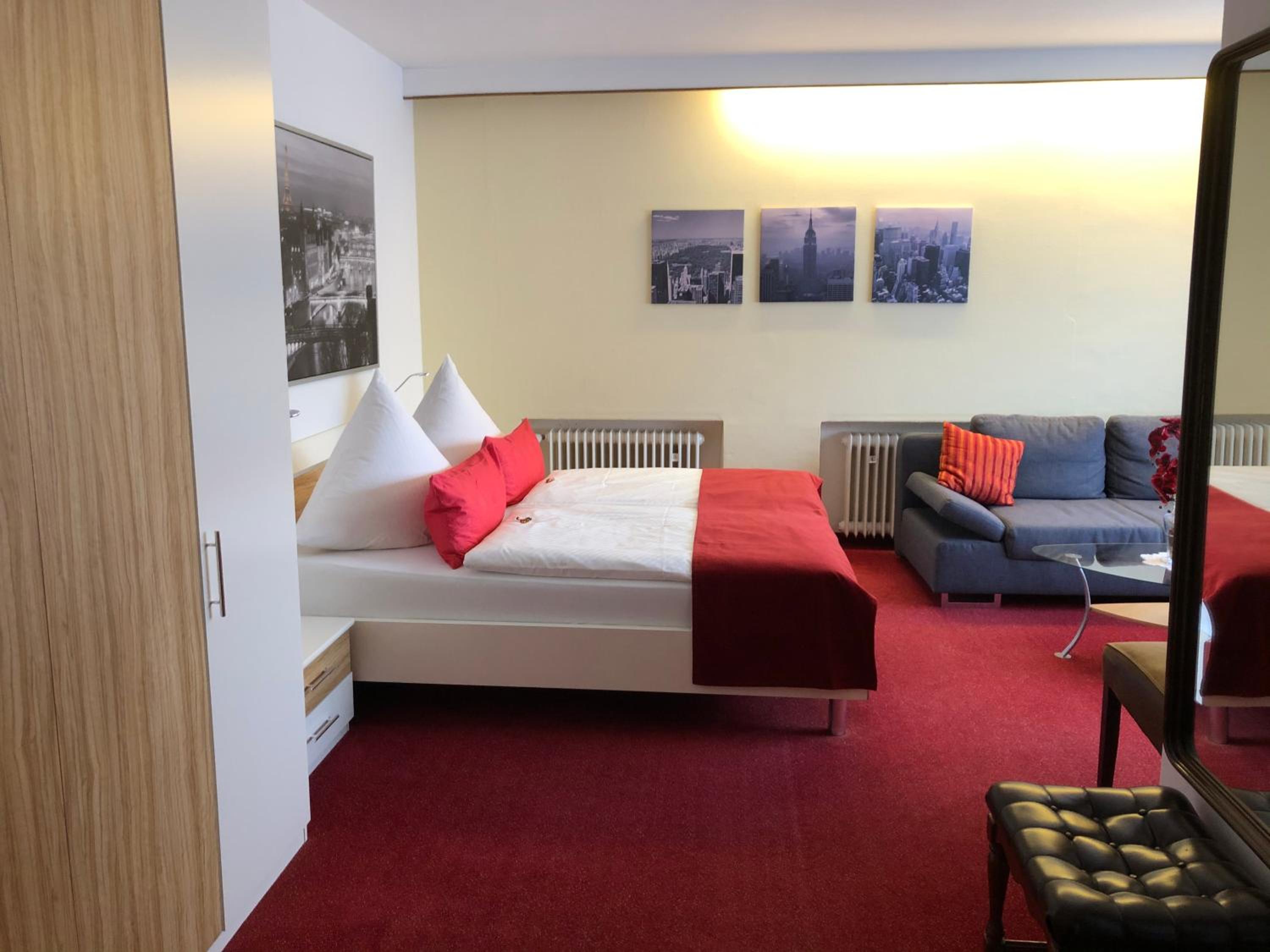 Double or Twin Room photo 3
