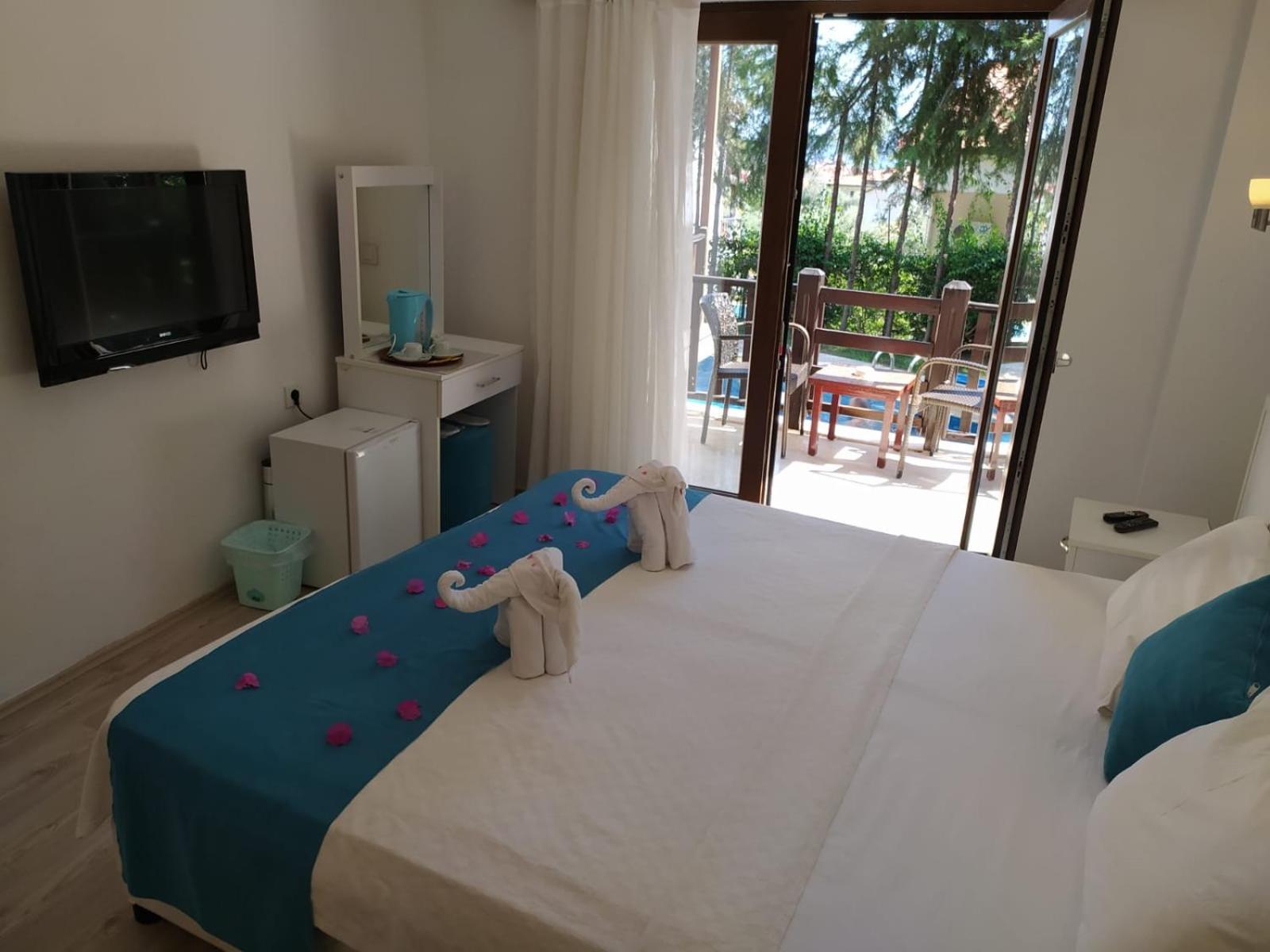 Double Room with Balcony photo 1