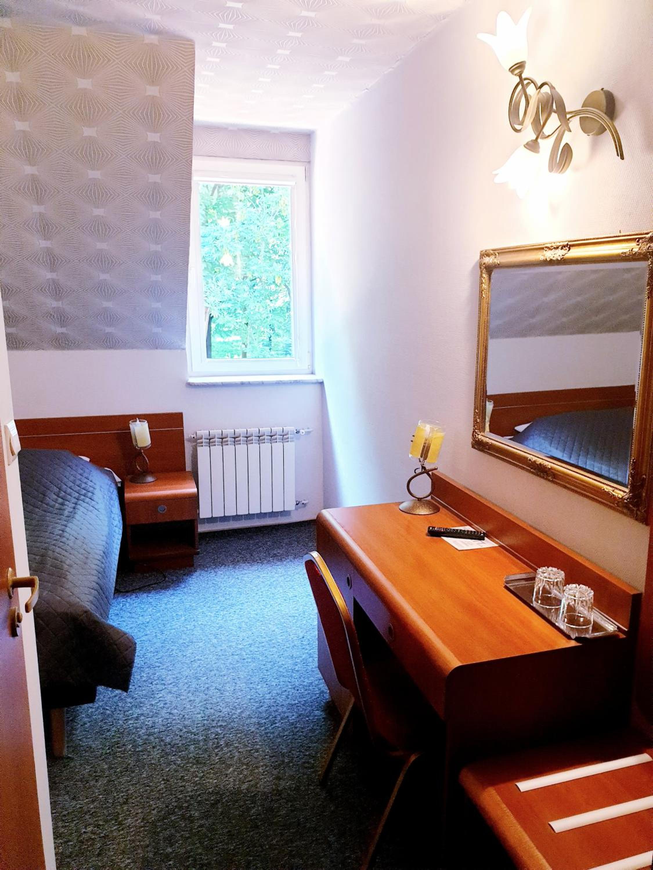 Double or Twin Room - Photo 1