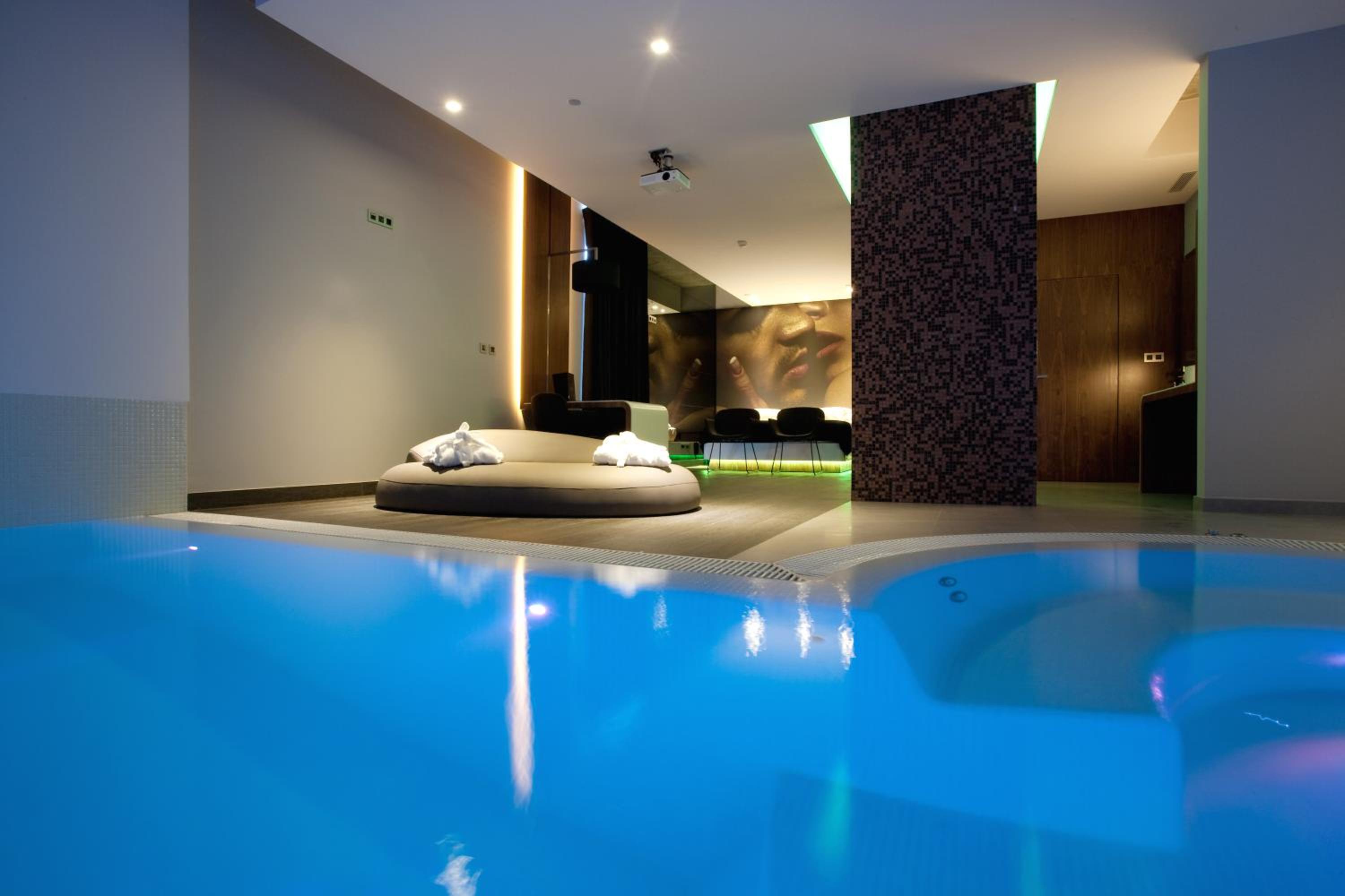 Suíte com Piscina Privativa
