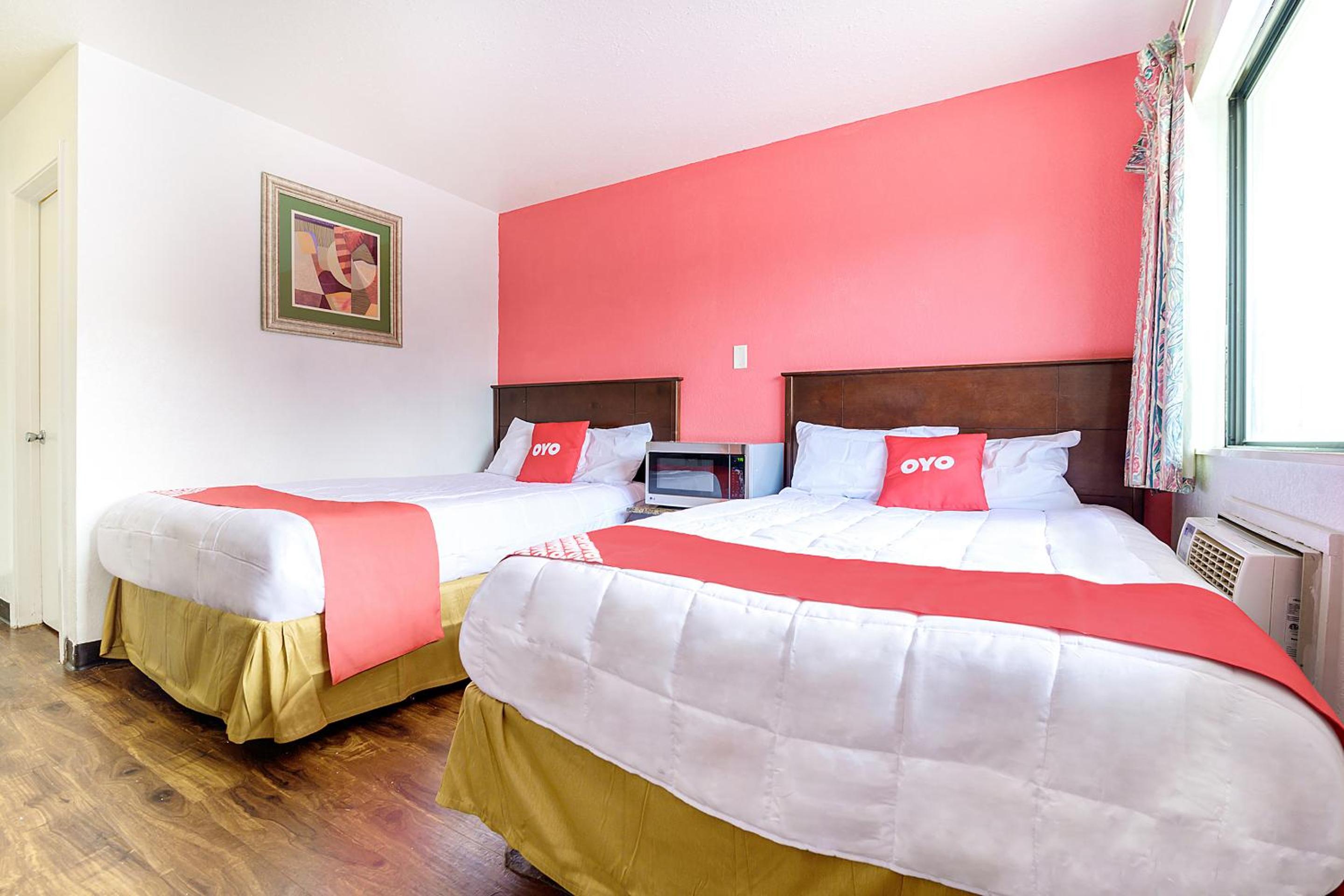 Double Room with Two Double Beds photo 1