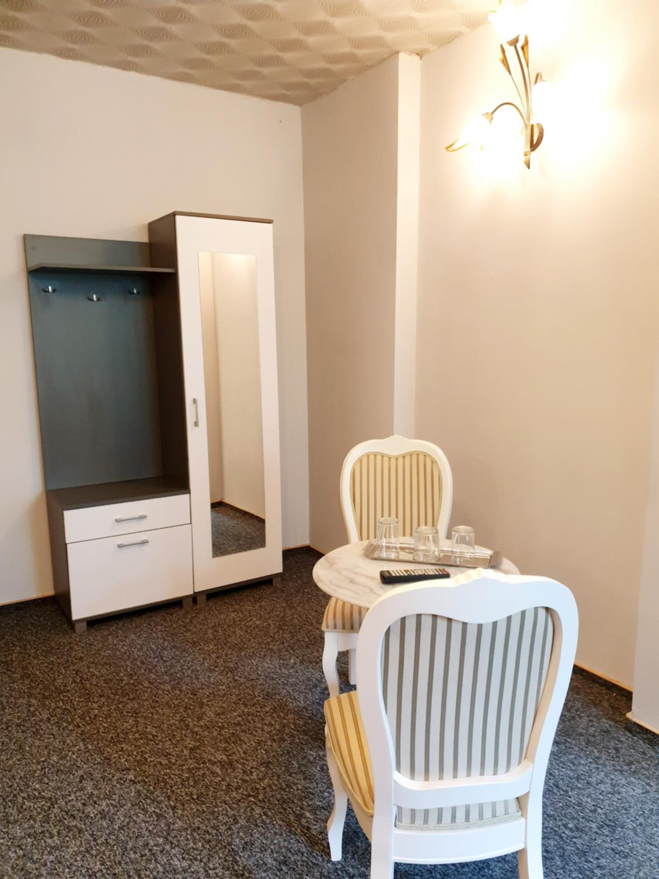 Apartment - Photo 5