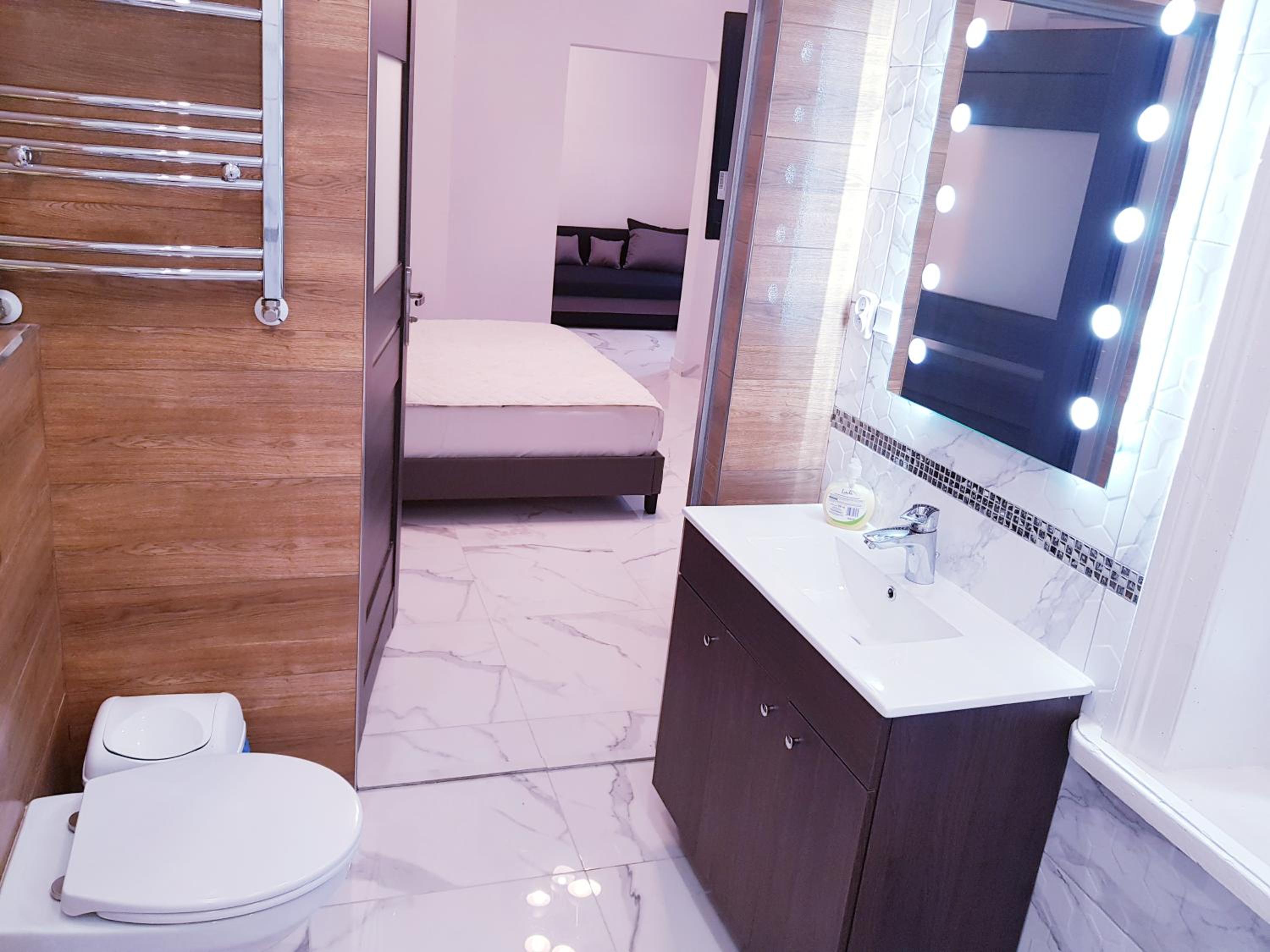 Superior Apartment - Photo 8