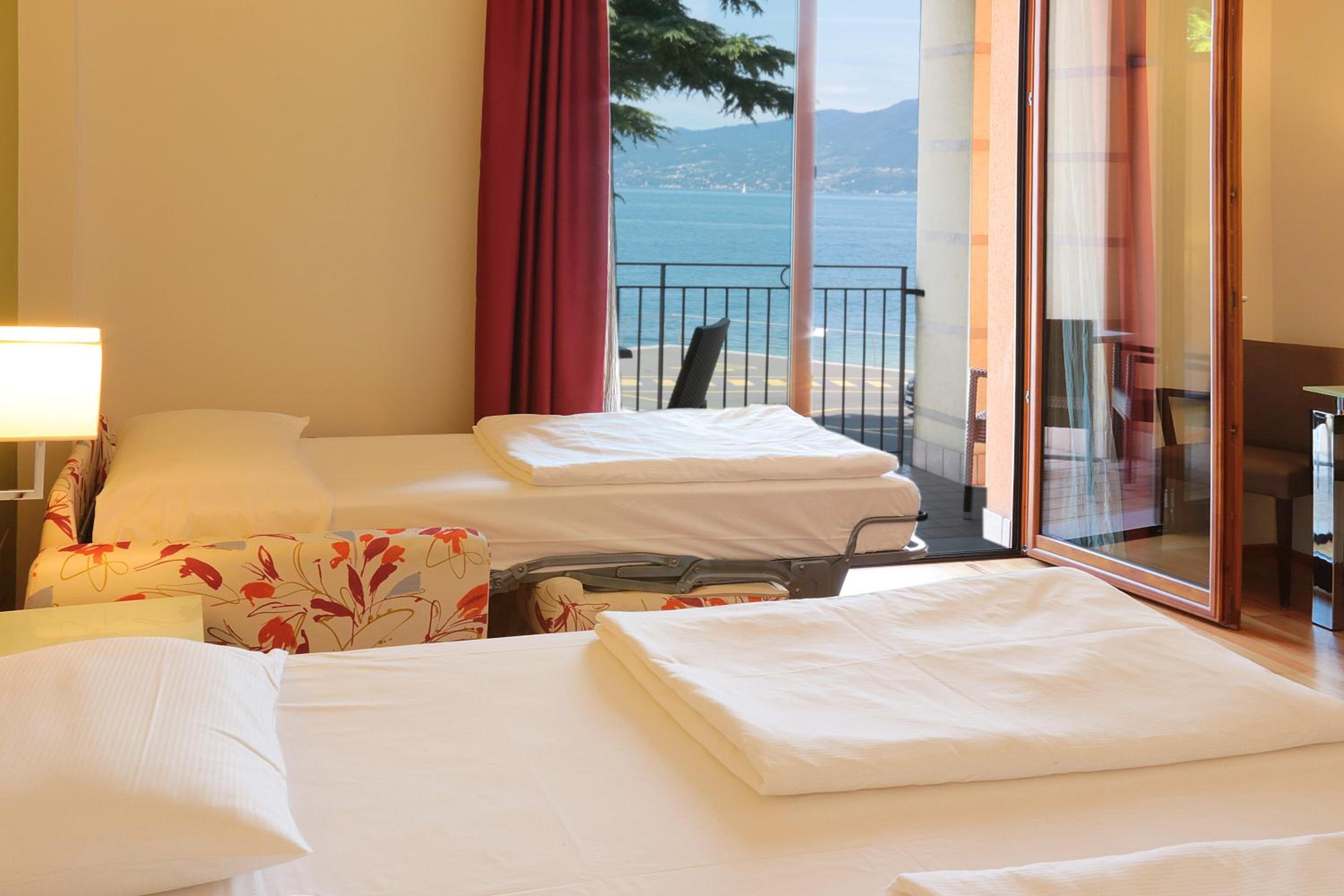 Dreibettzimmer mit Seeblick