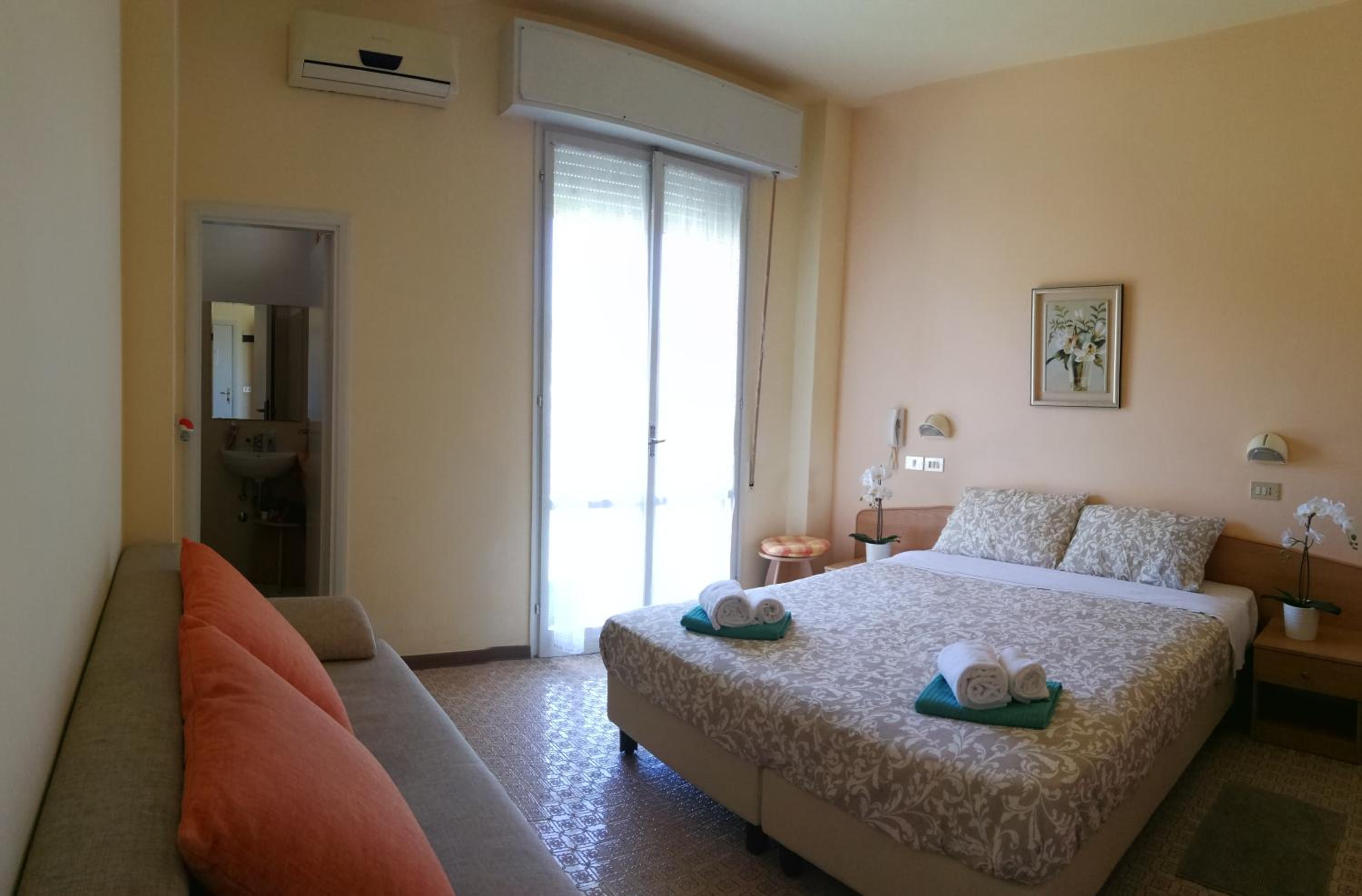 Superior Double Room with Terrace and Sea view 