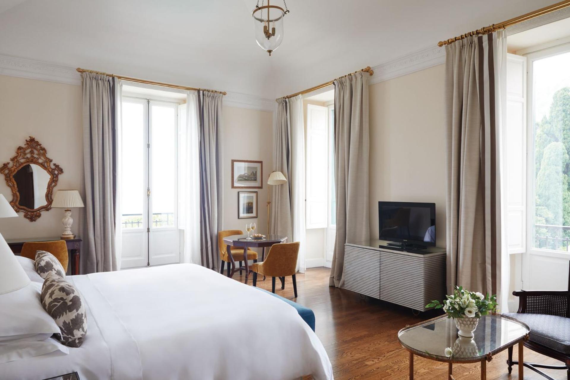 Deluxe Junior Suite with Balcony or Terrace and Sea View - Photo 12