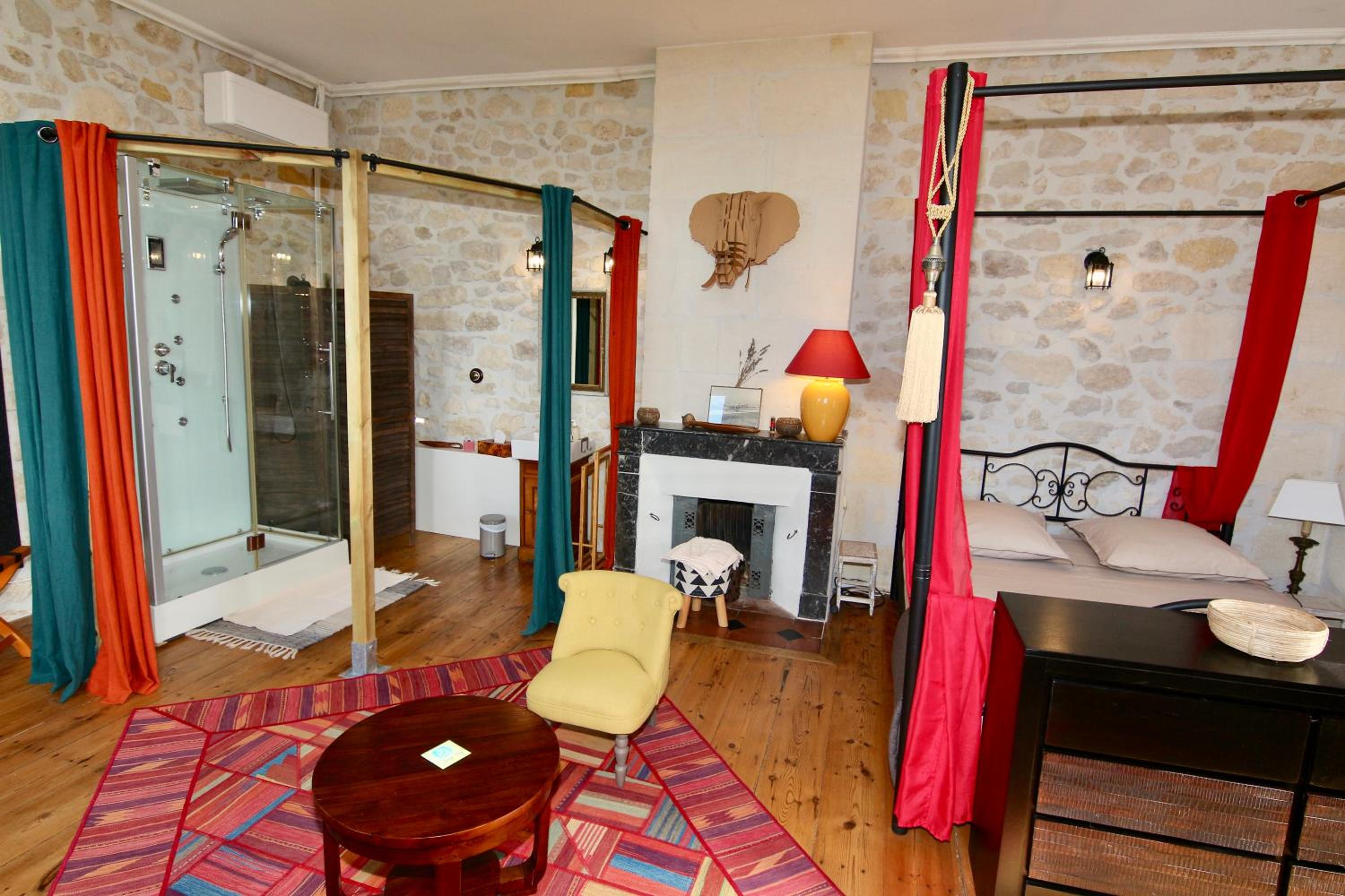 Double Room with Private Bathroom - Photo 5