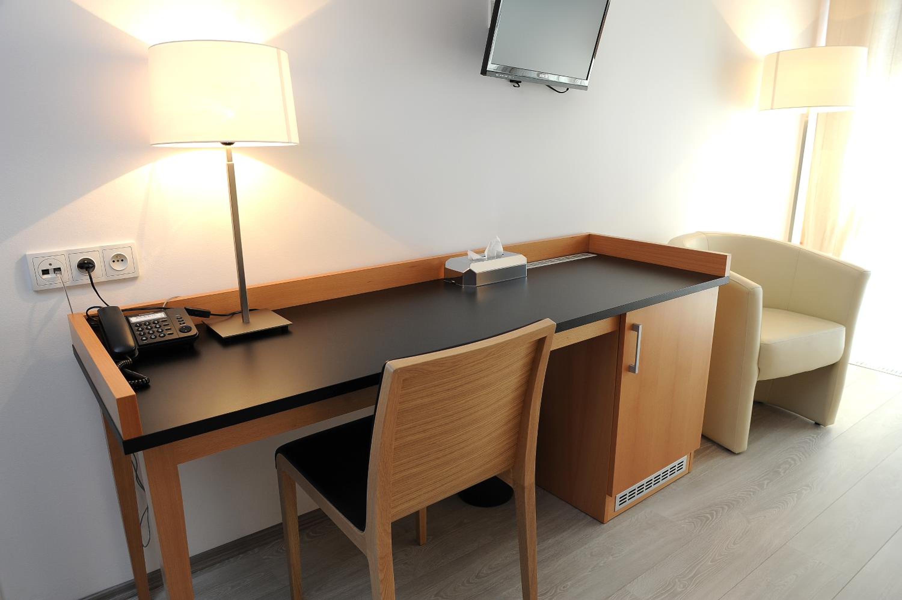 Single Room photo 3
